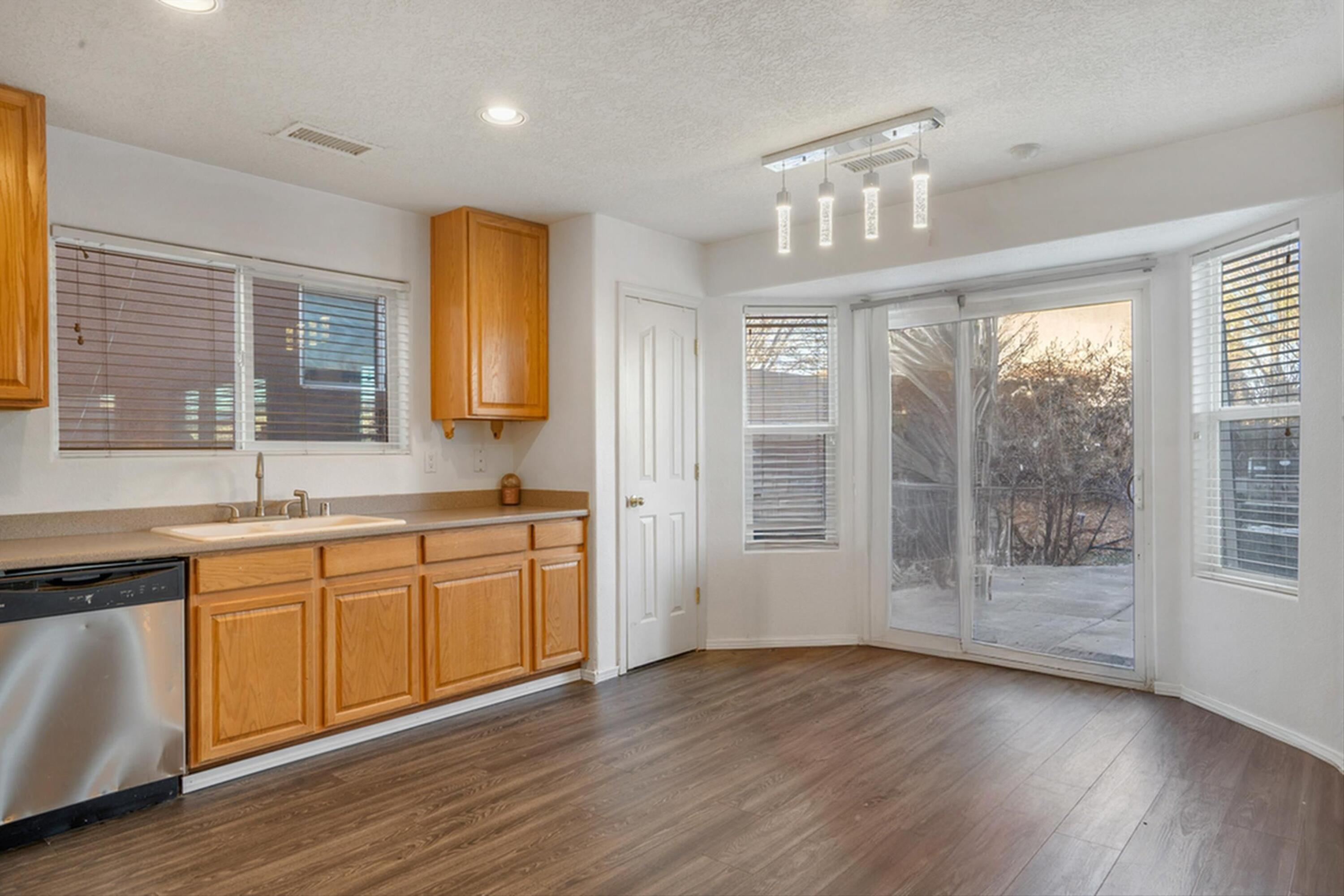 10731 Humphries Lane SW