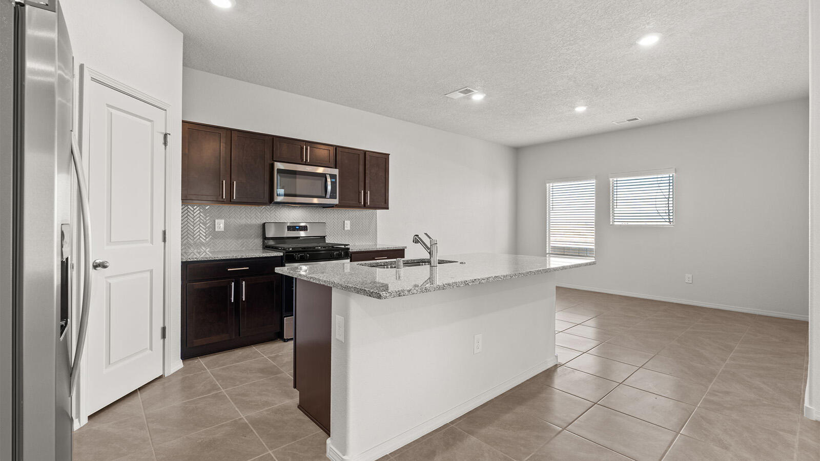 2136 Bobby Foster Road SE