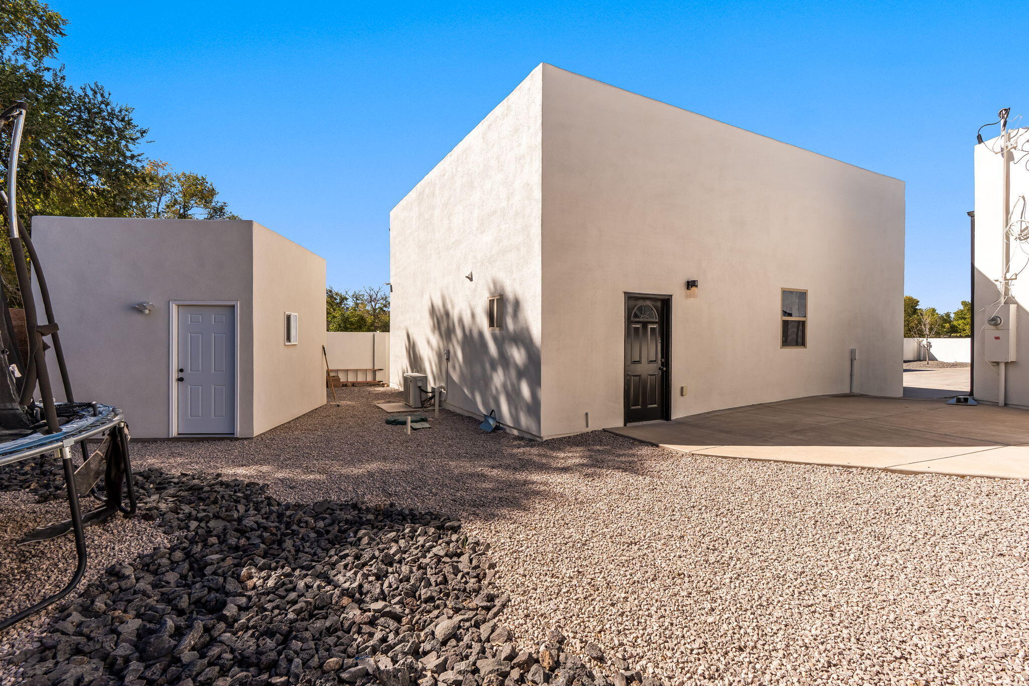 328 Camino Siete Road SW