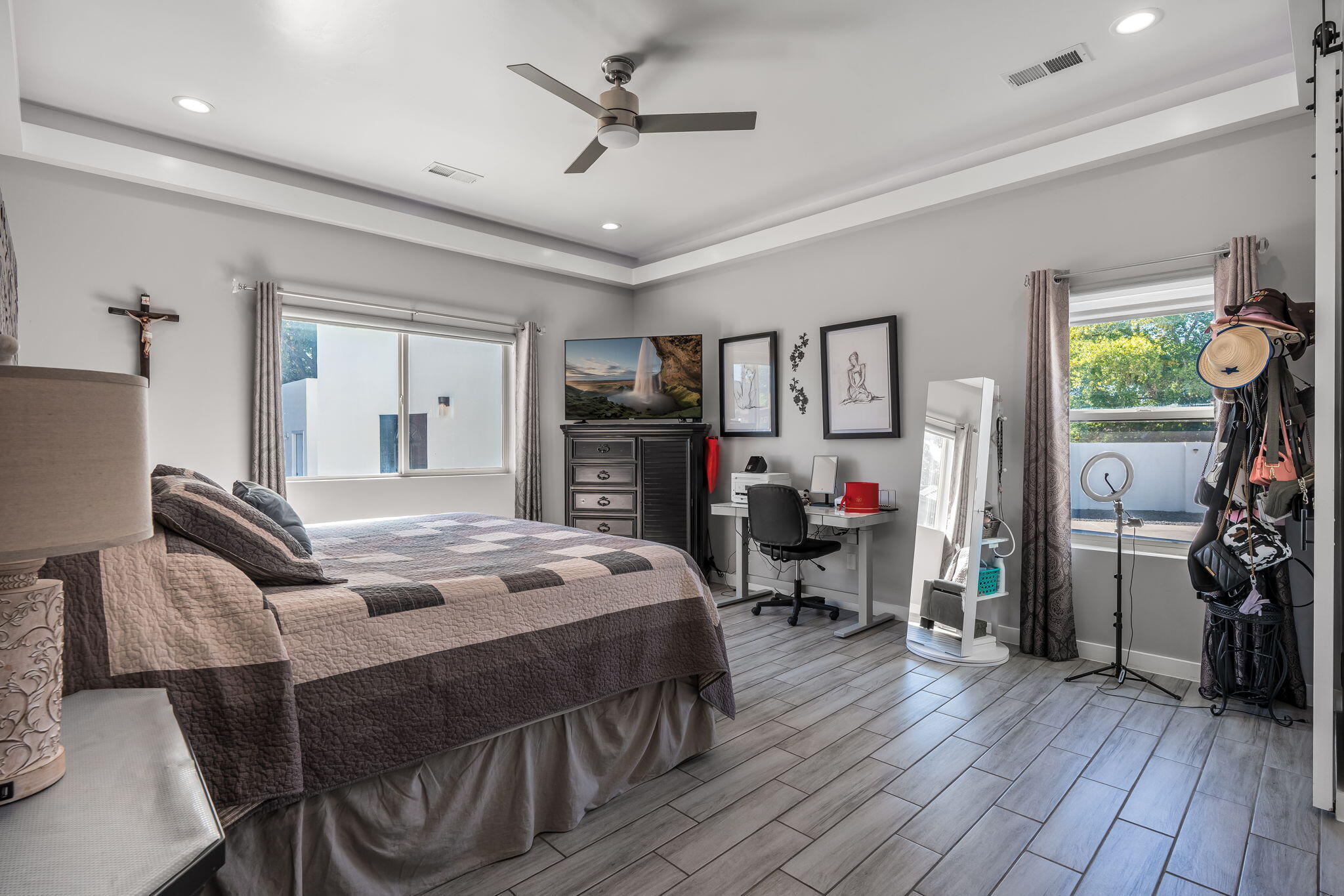 328 Camino Siete Road SW