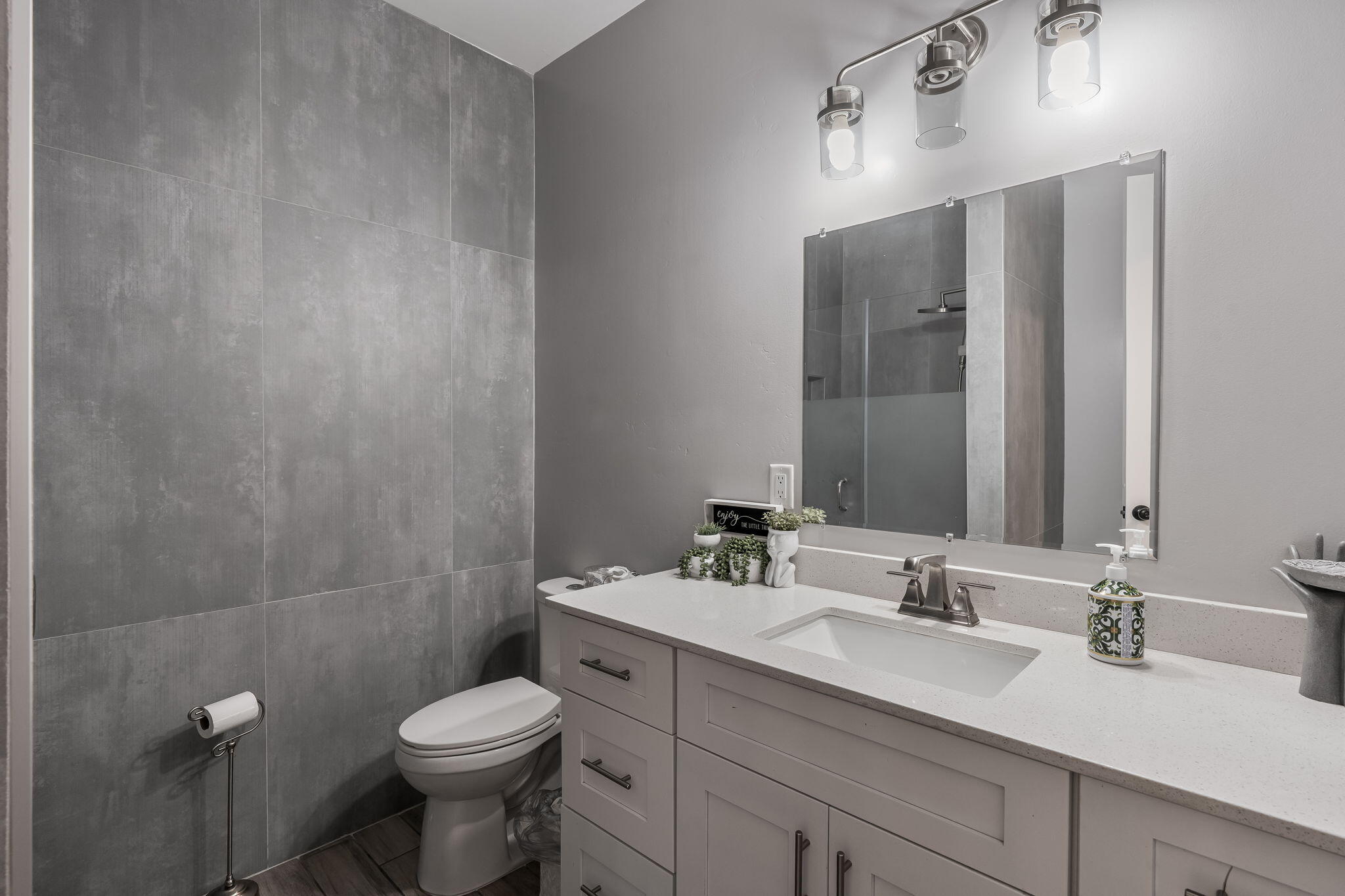 328 Camino Siete Road SW