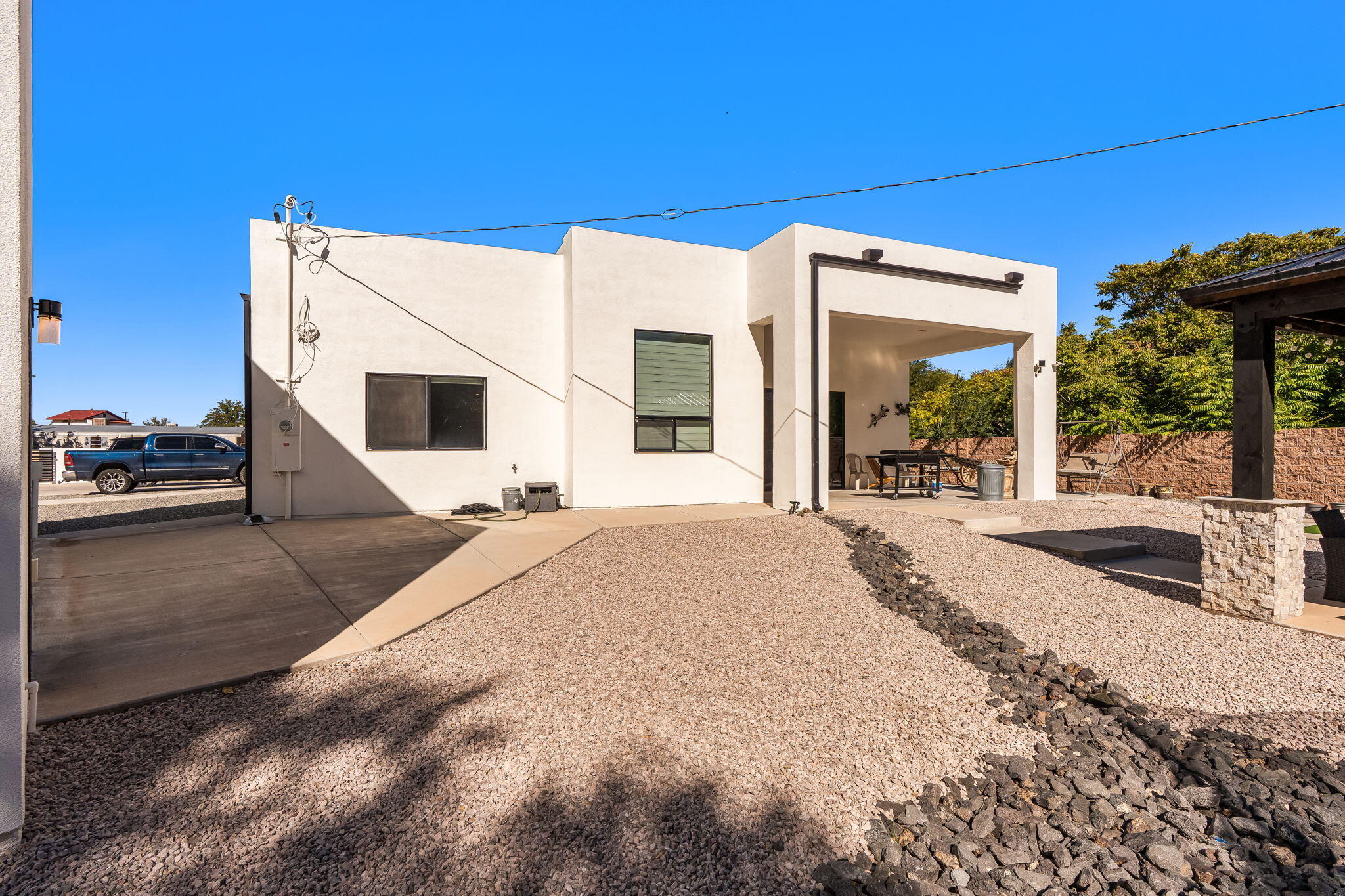 328 Camino Siete Road SW