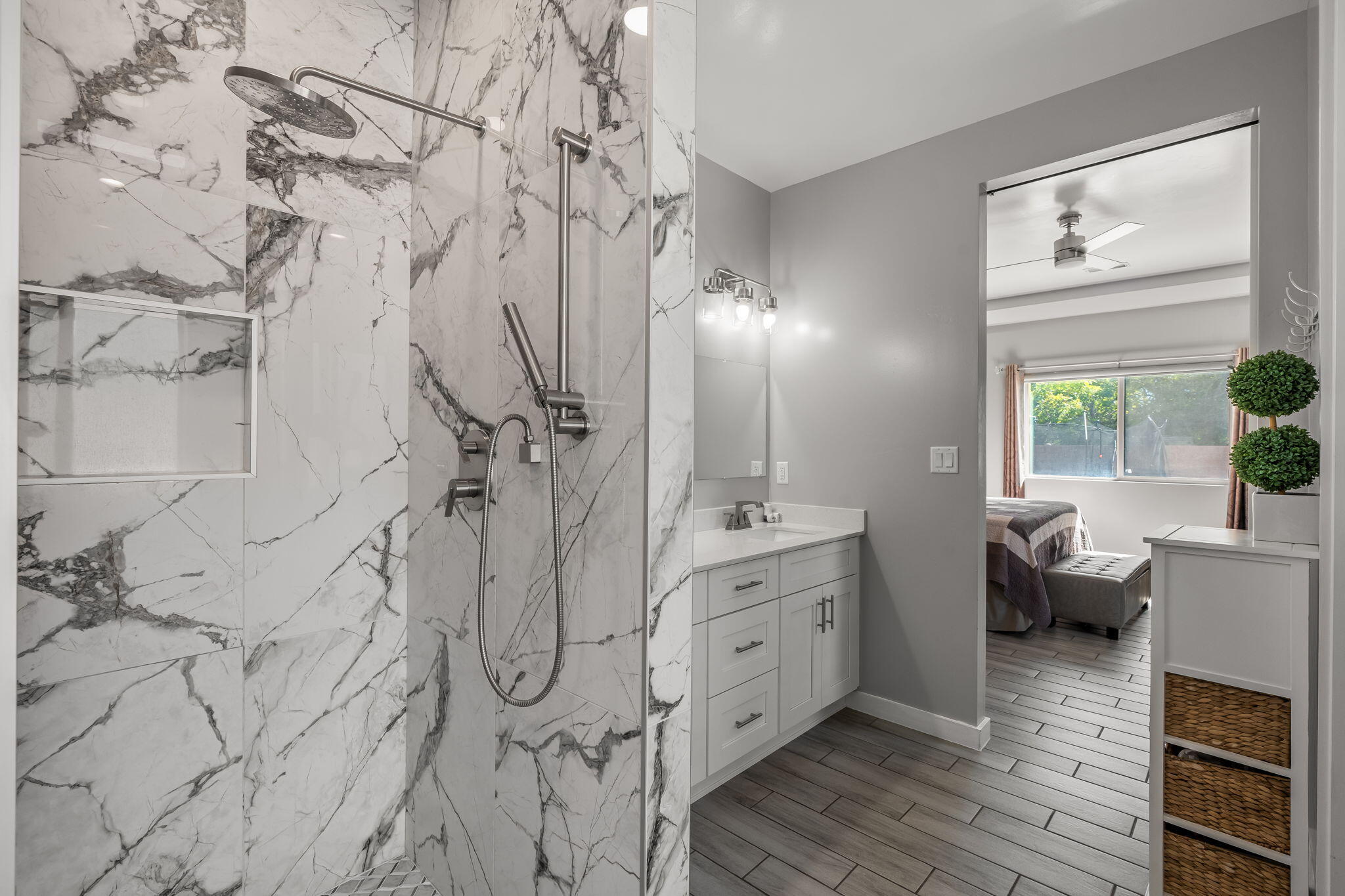 328 Camino Siete Road SW