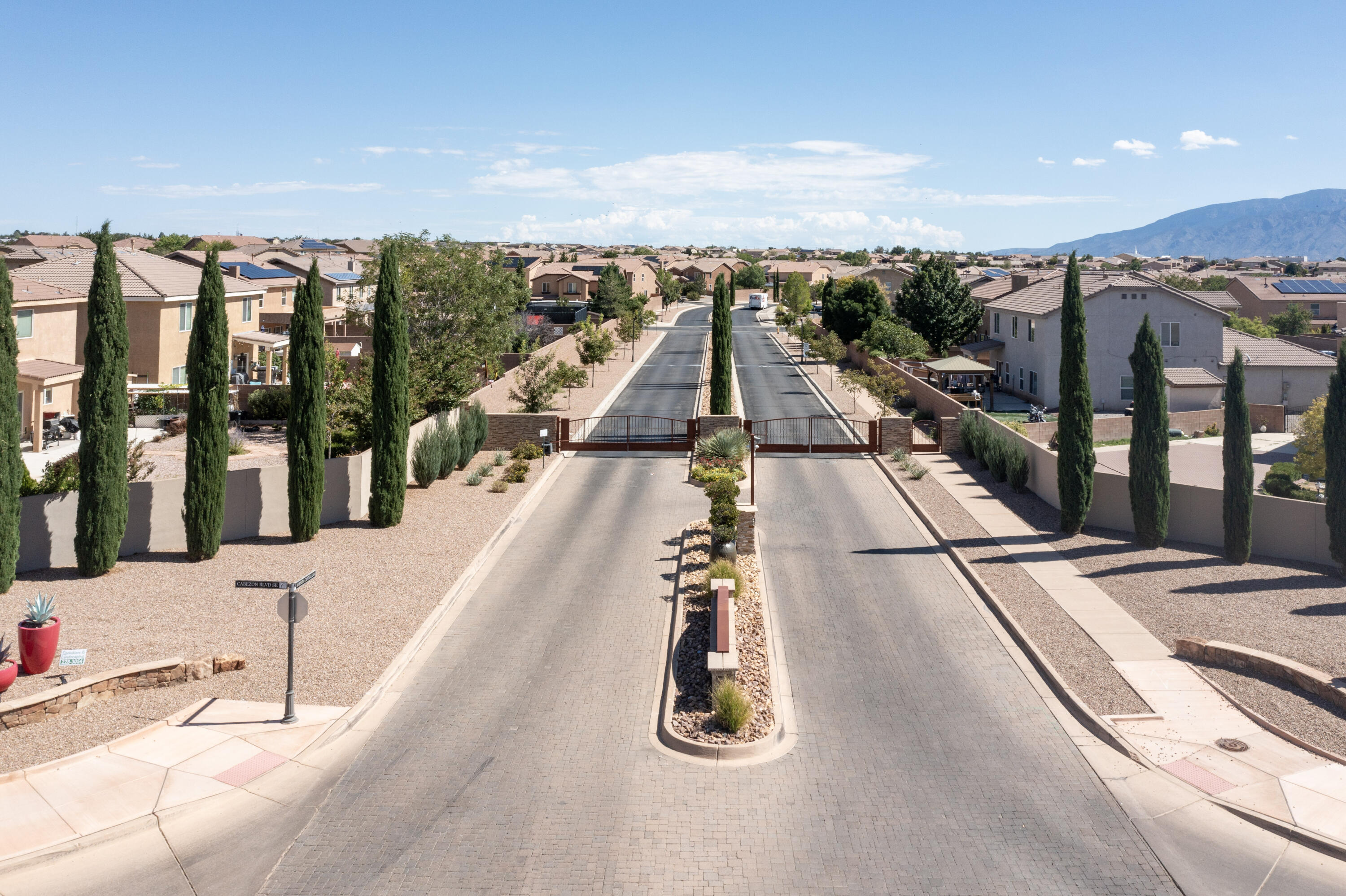 2606 Avenida Castellana SE