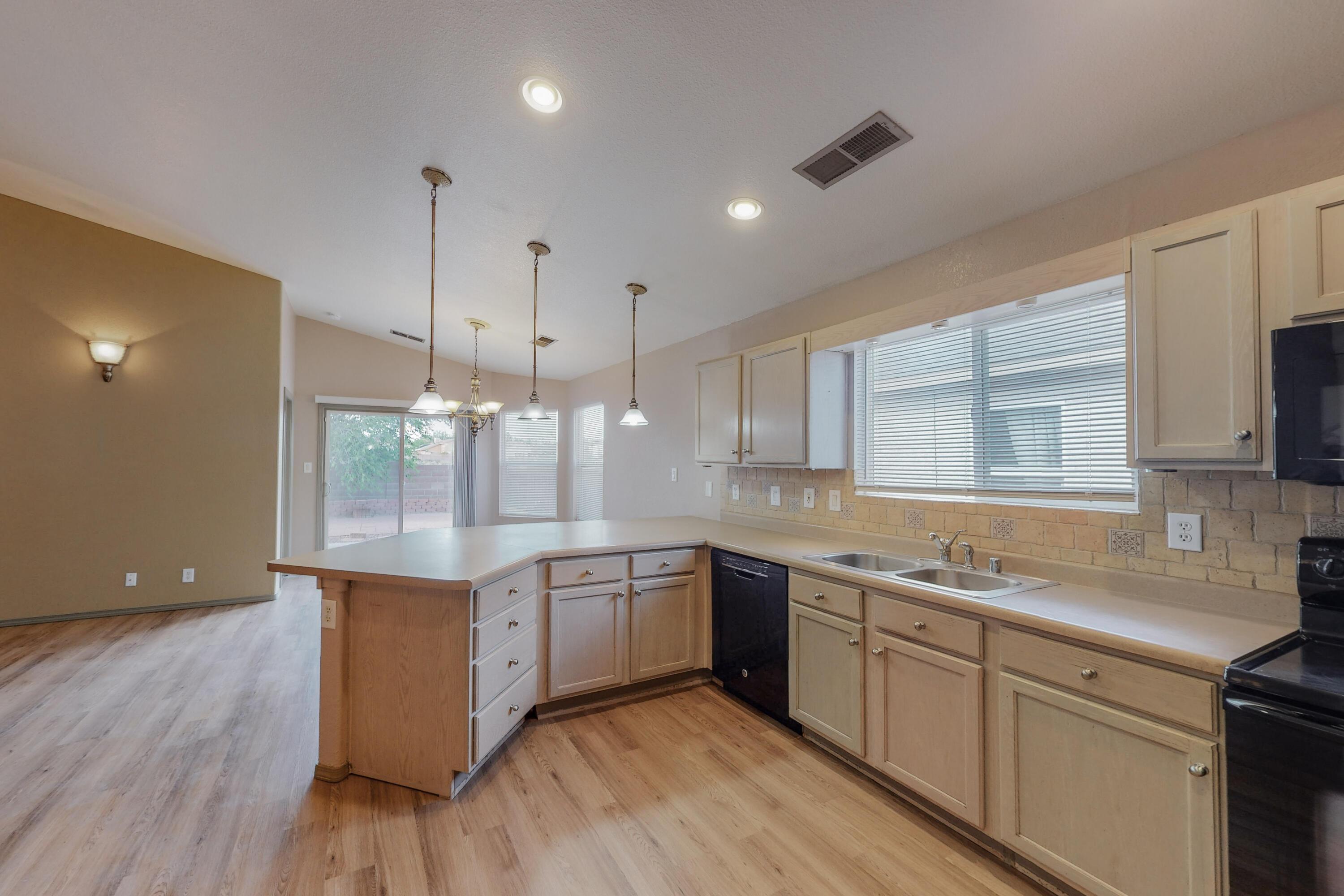 745 Valley Meadows Drive NE