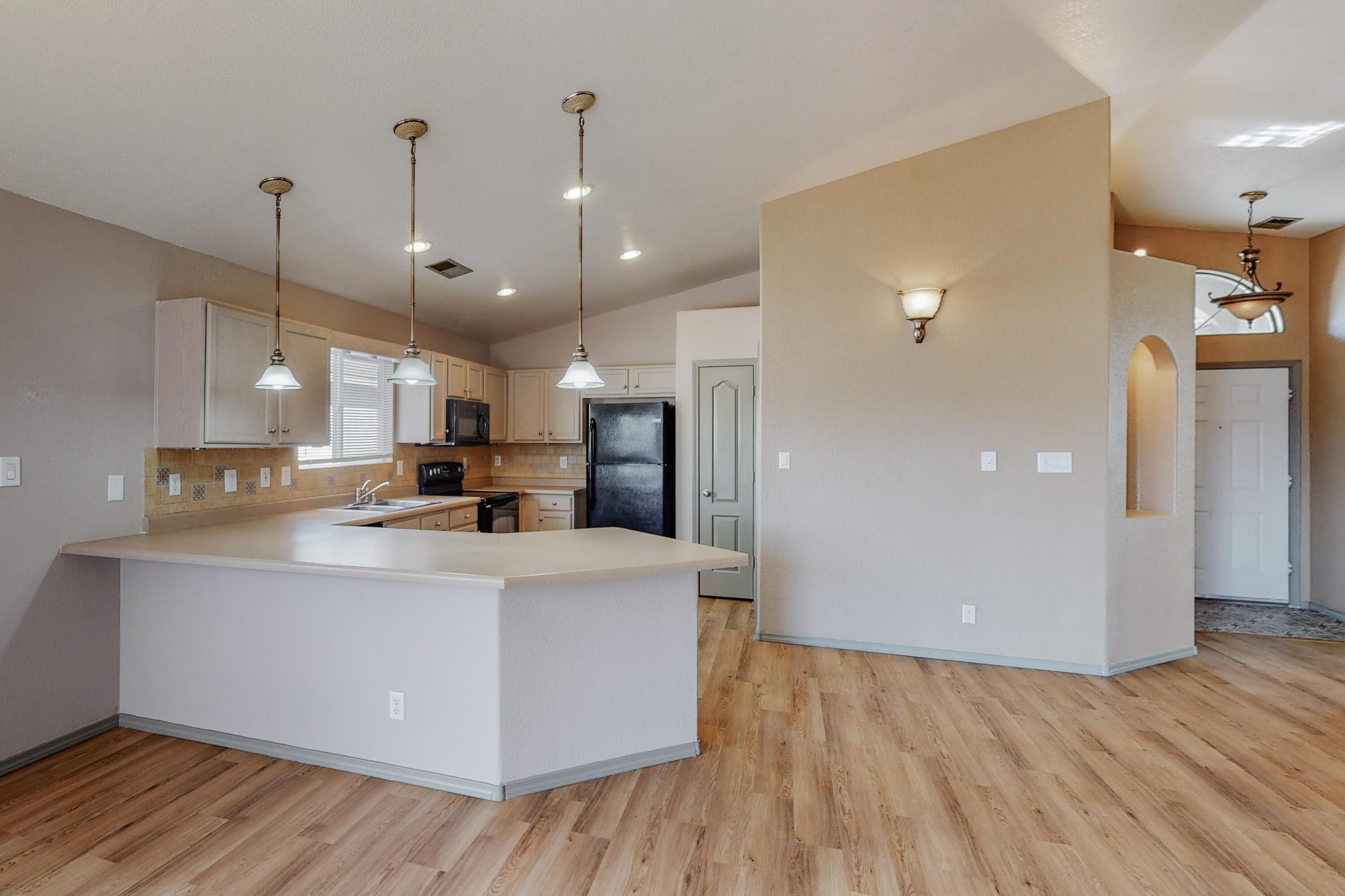 745 Valley Meadows Drive NE