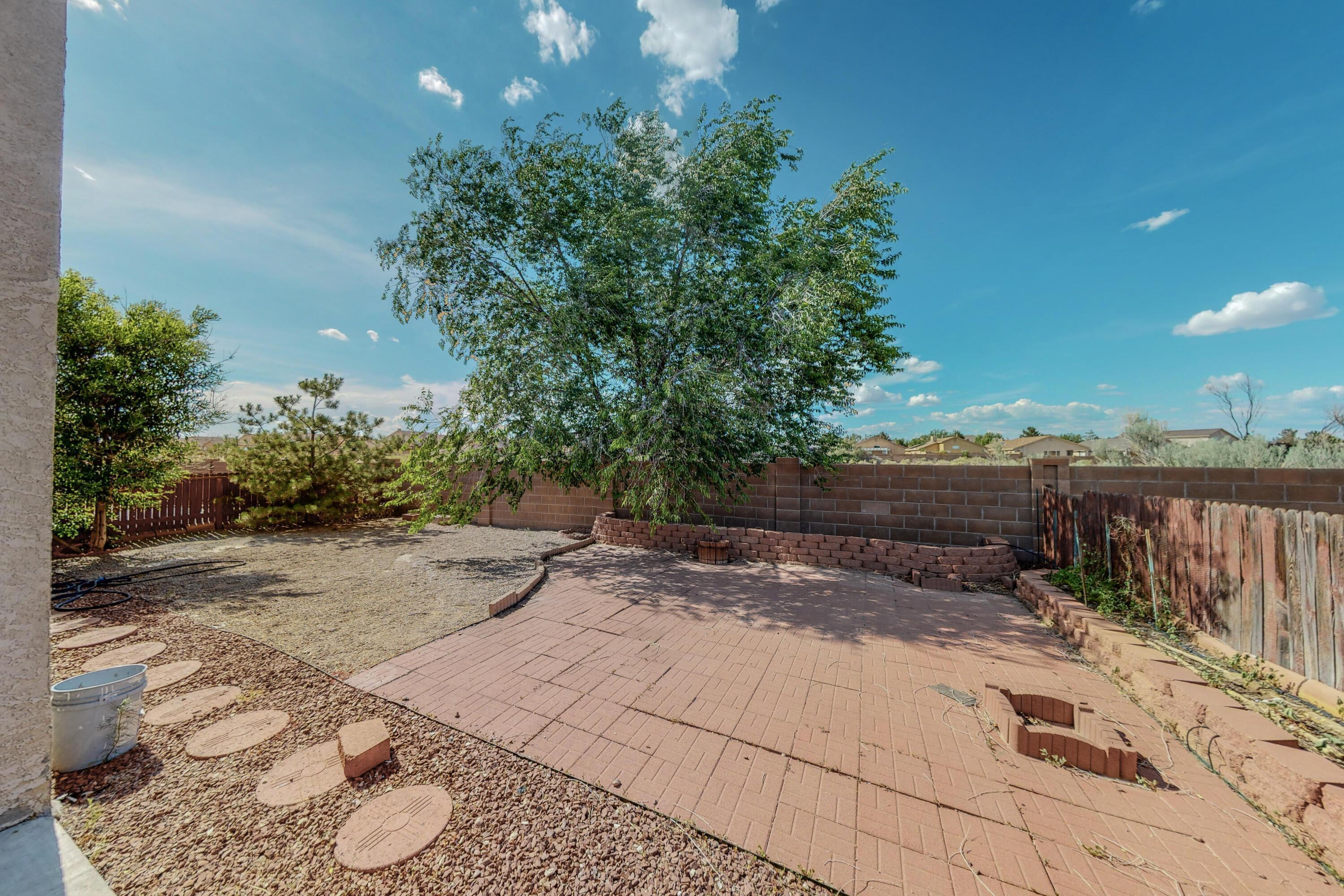 745 Valley Meadows Drive NE