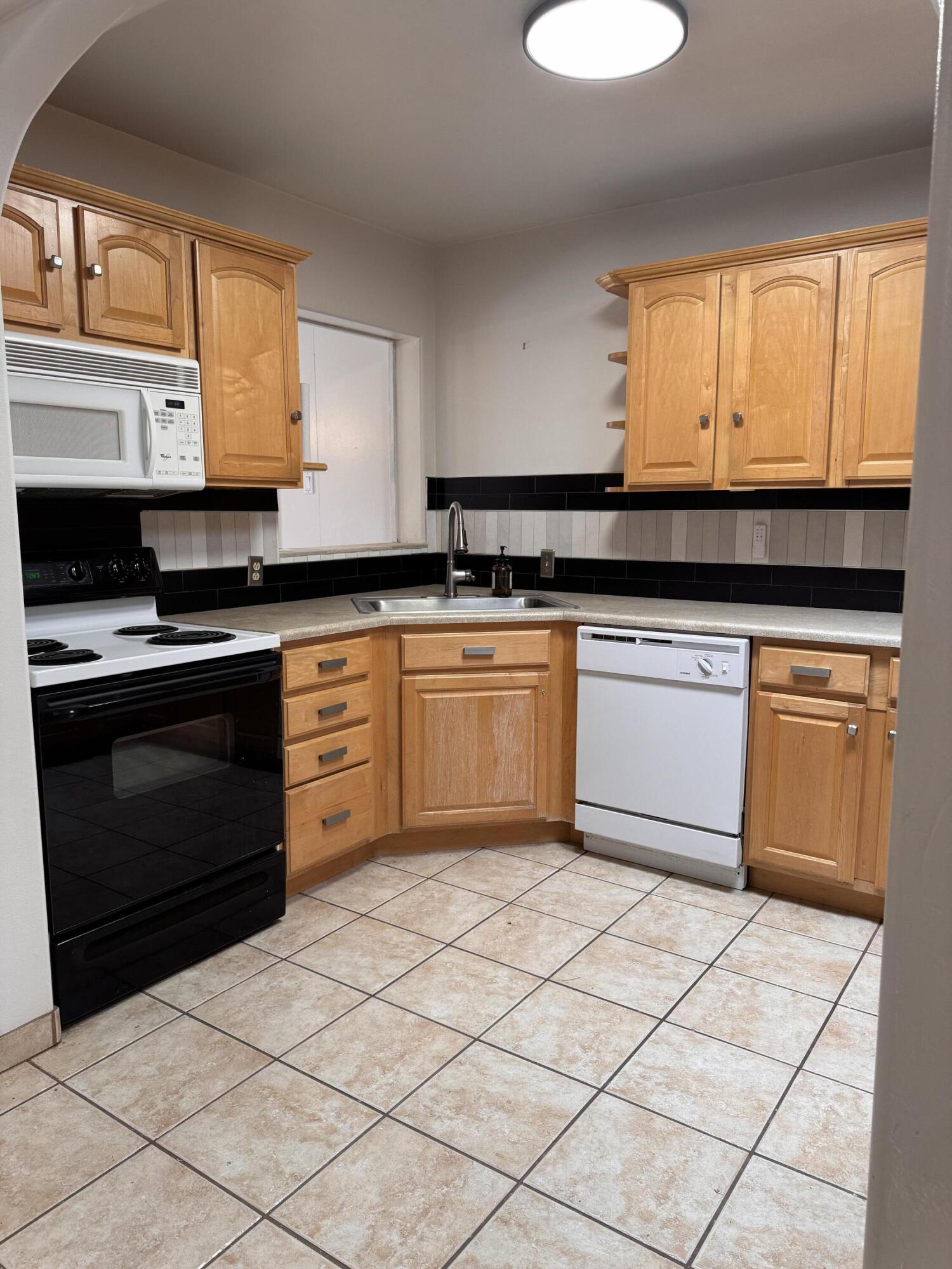 1519 Solano Drive NE