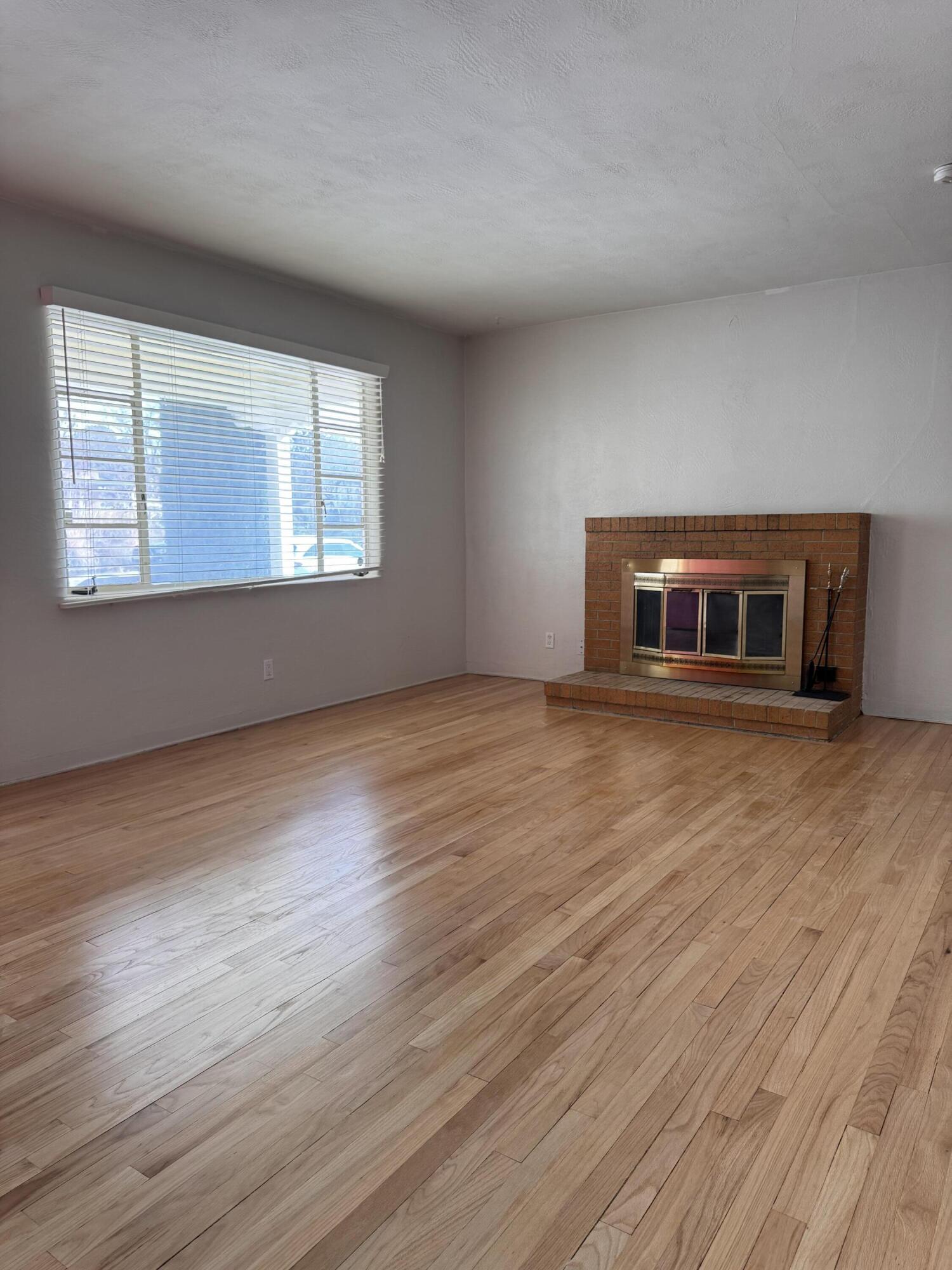 1519 Solano Drive NE