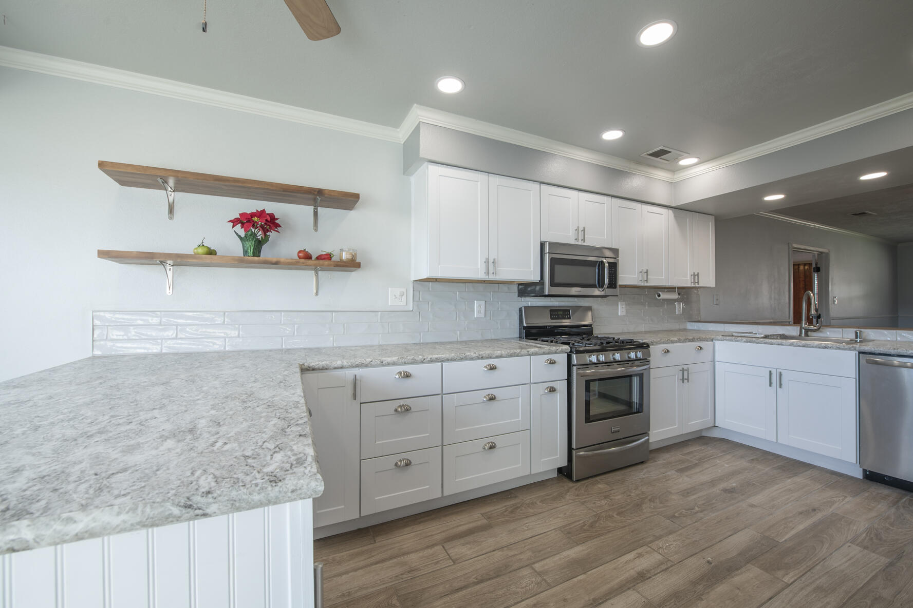 565 Littler Drive SE