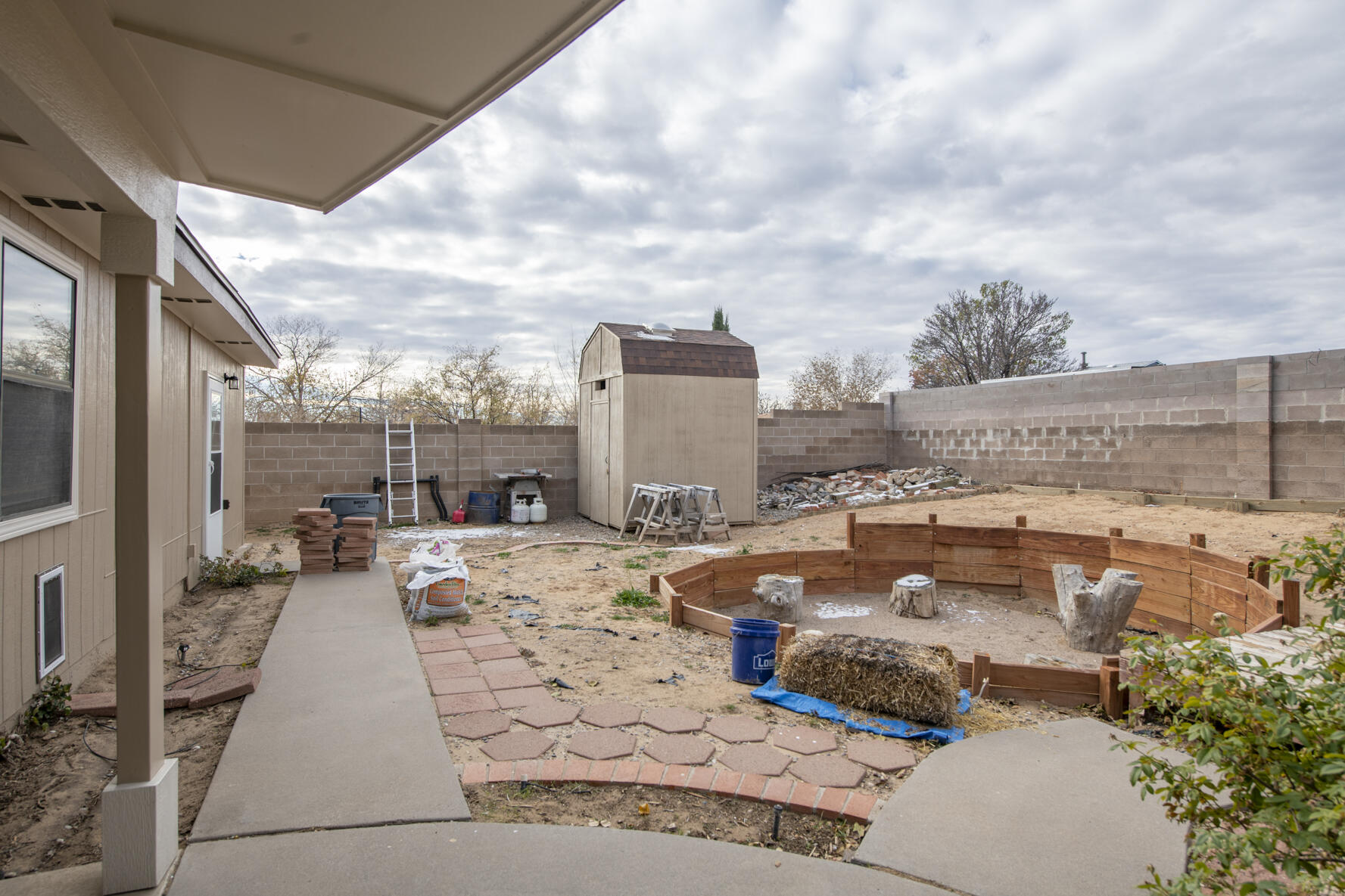 565 Littler Drive SE