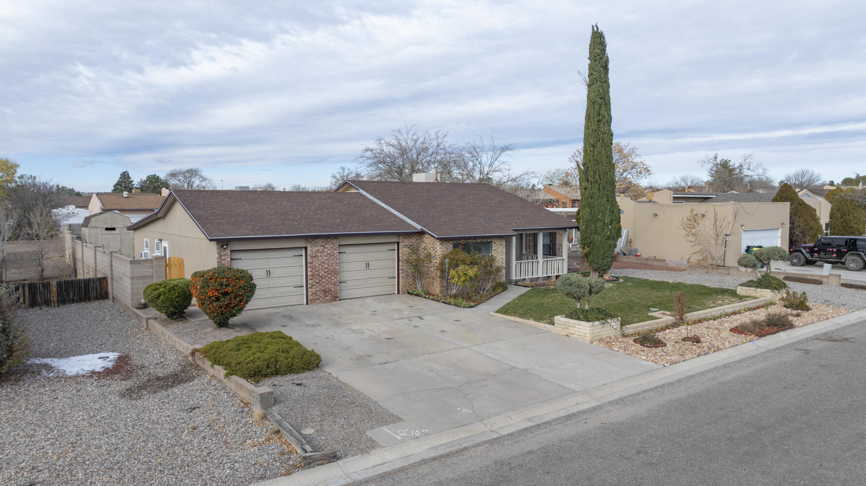 565 Littler Drive SE