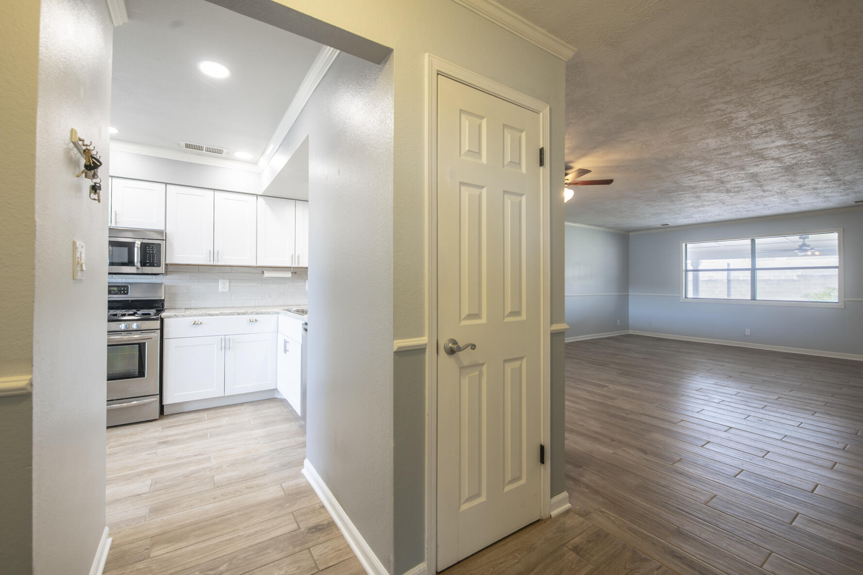 565 Littler Drive SE