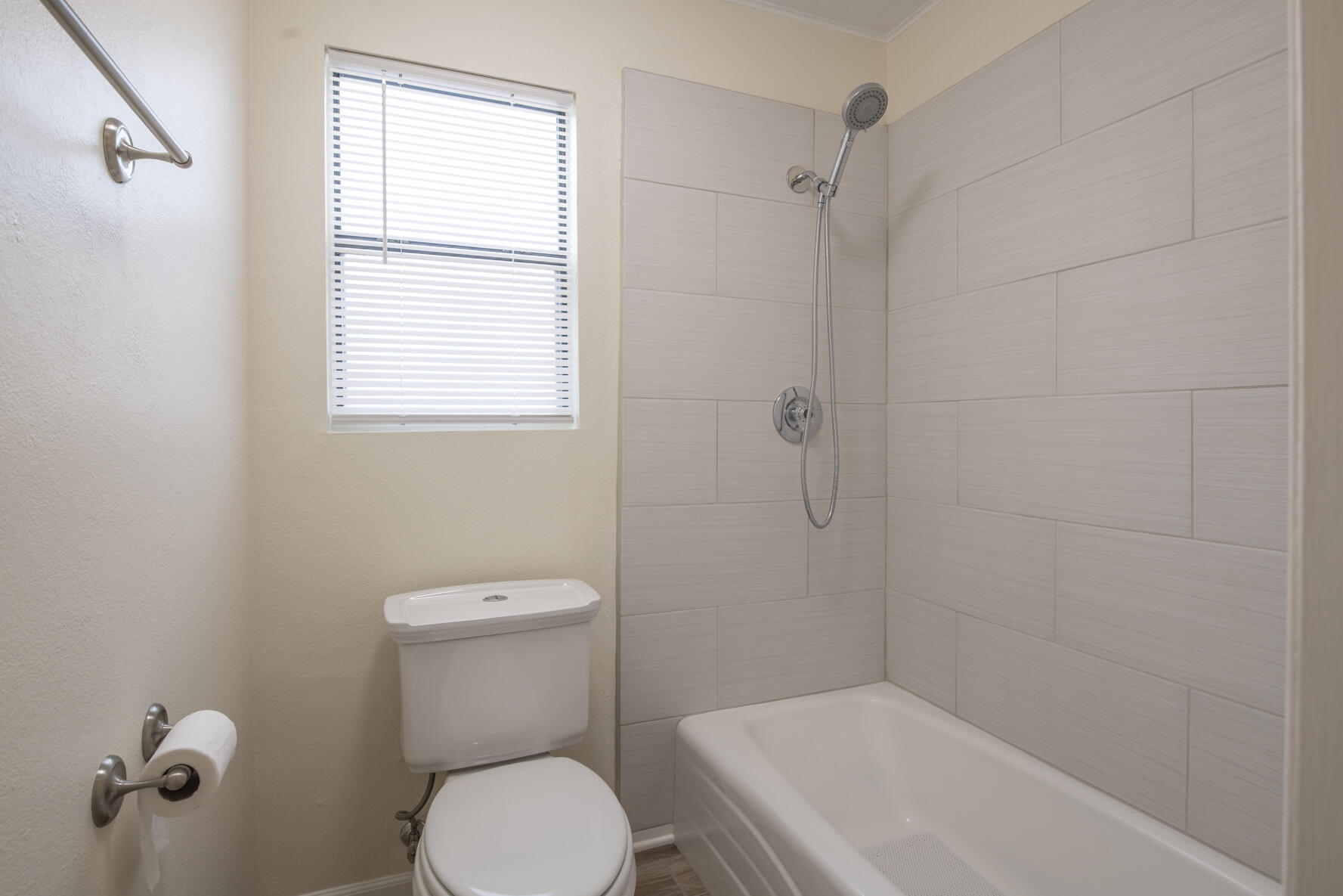 565 Littler Drive SE