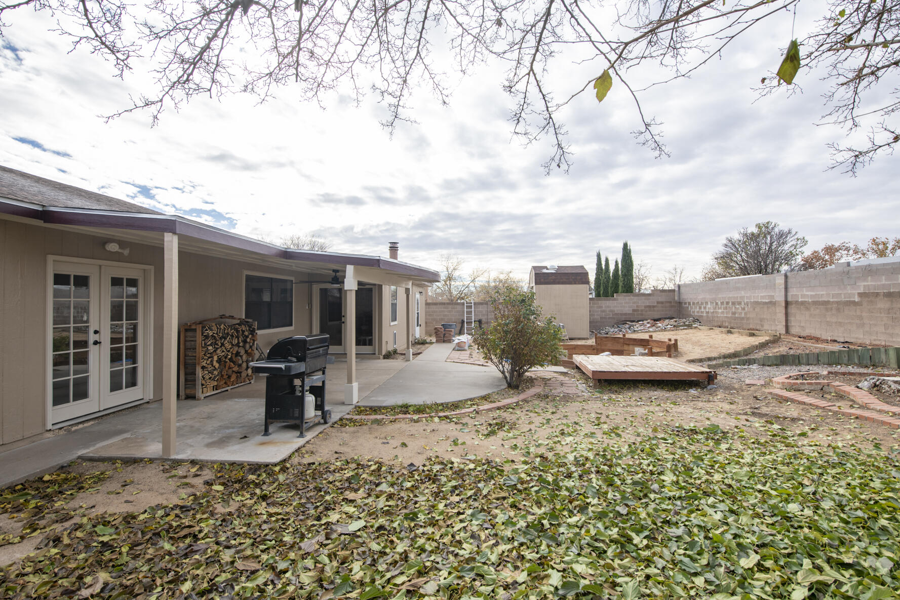 565 Littler Drive SE