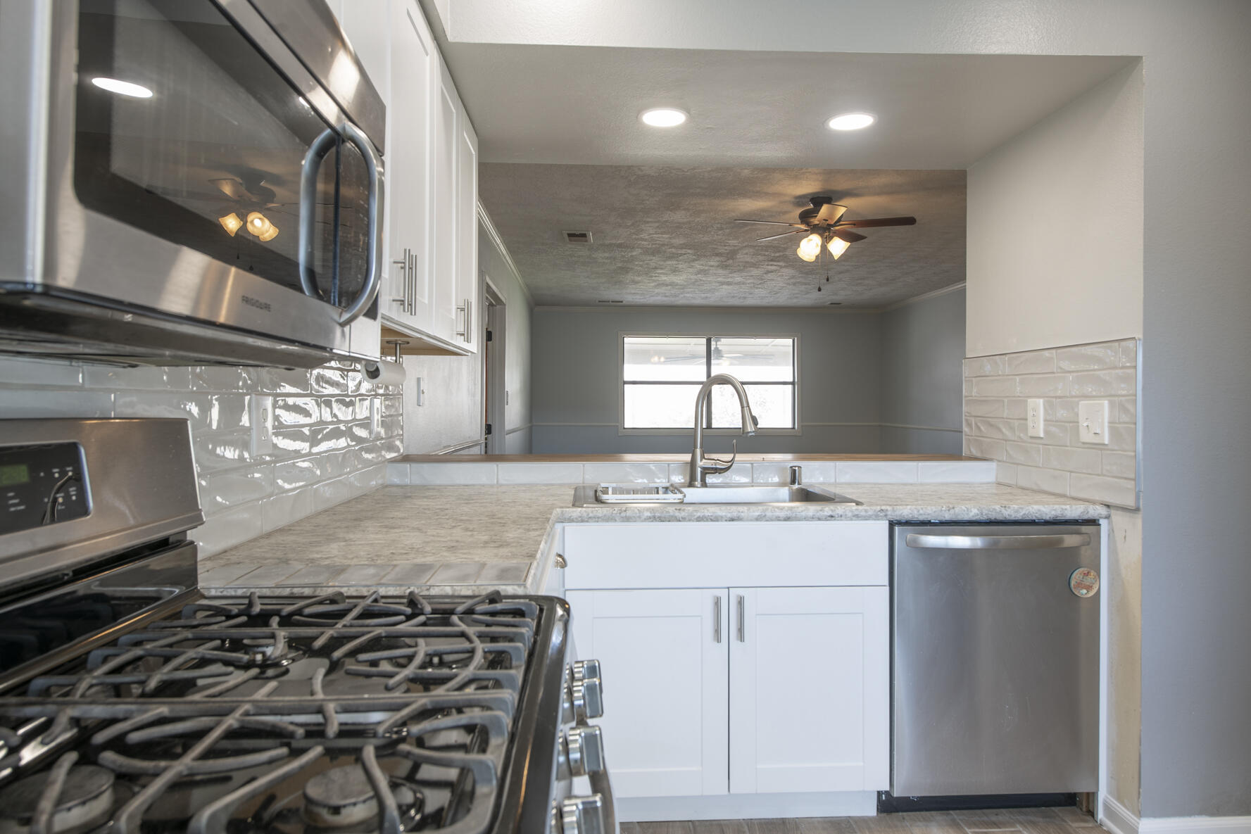 565 Littler Drive SE