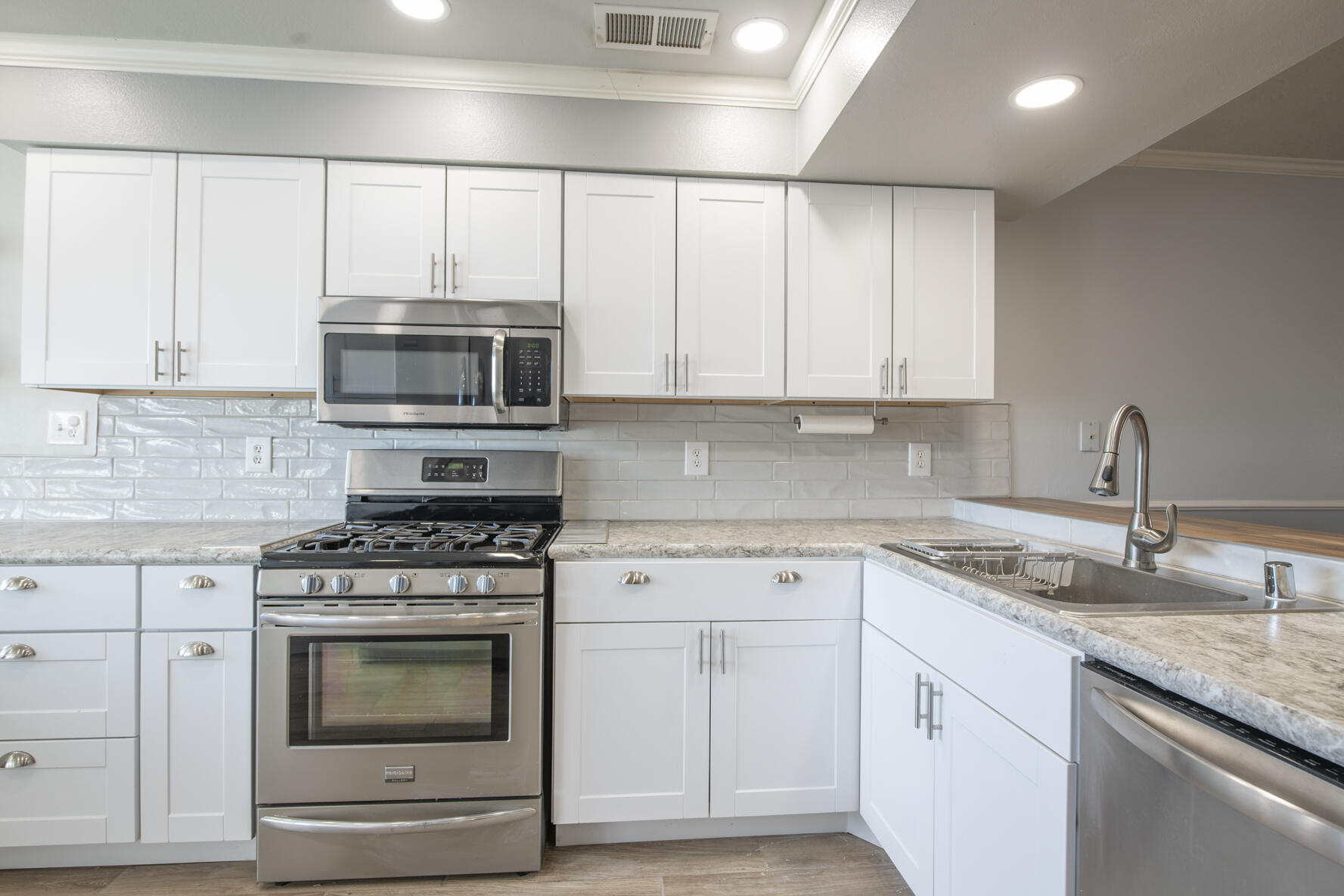 565 Littler Drive SE