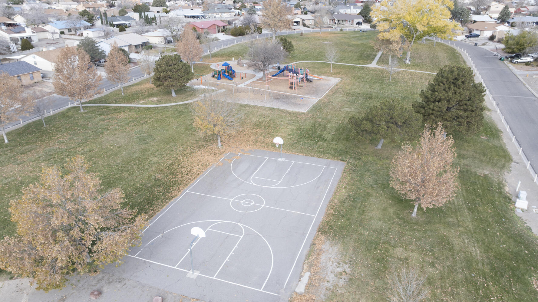 565 Littler Drive SE