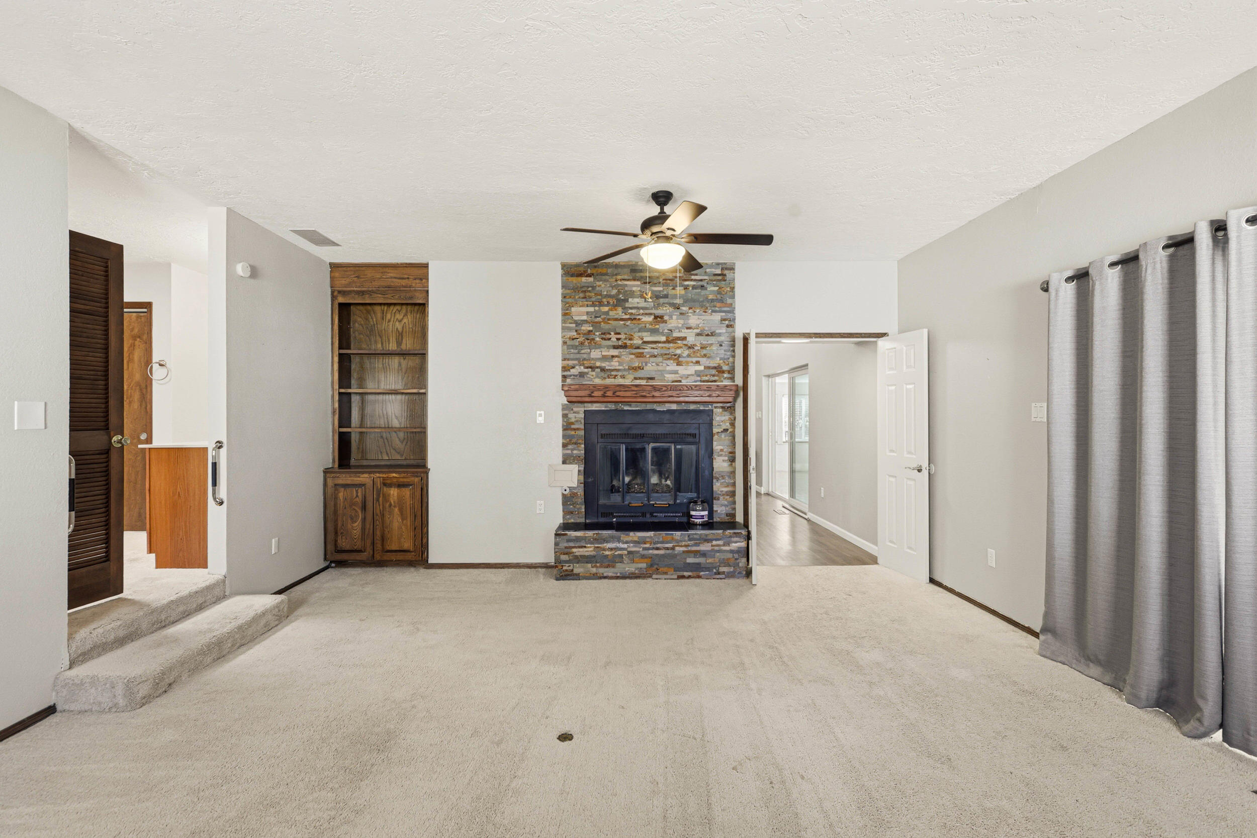 608 Willowbrook Lane