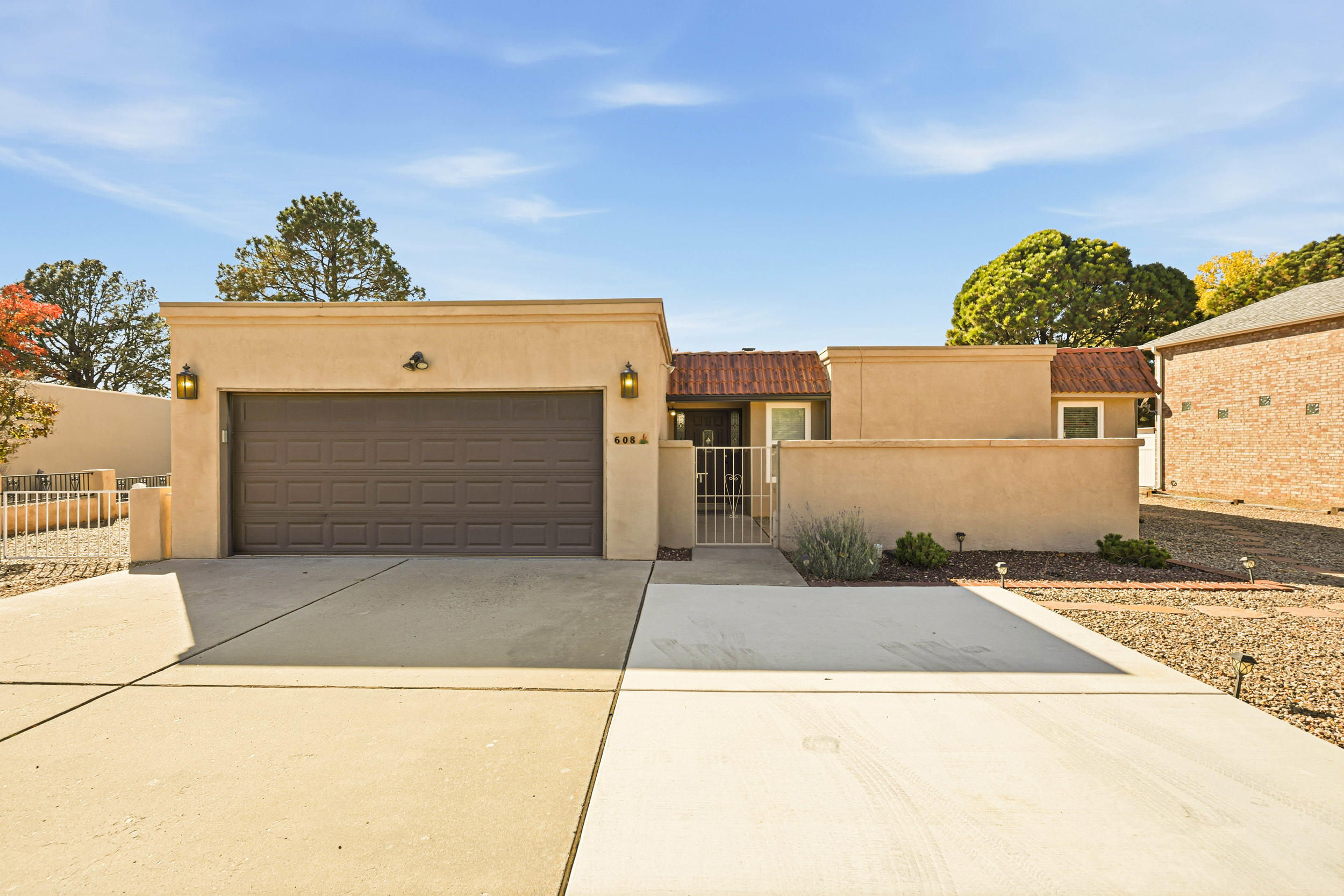 608 Willowbrook Lane