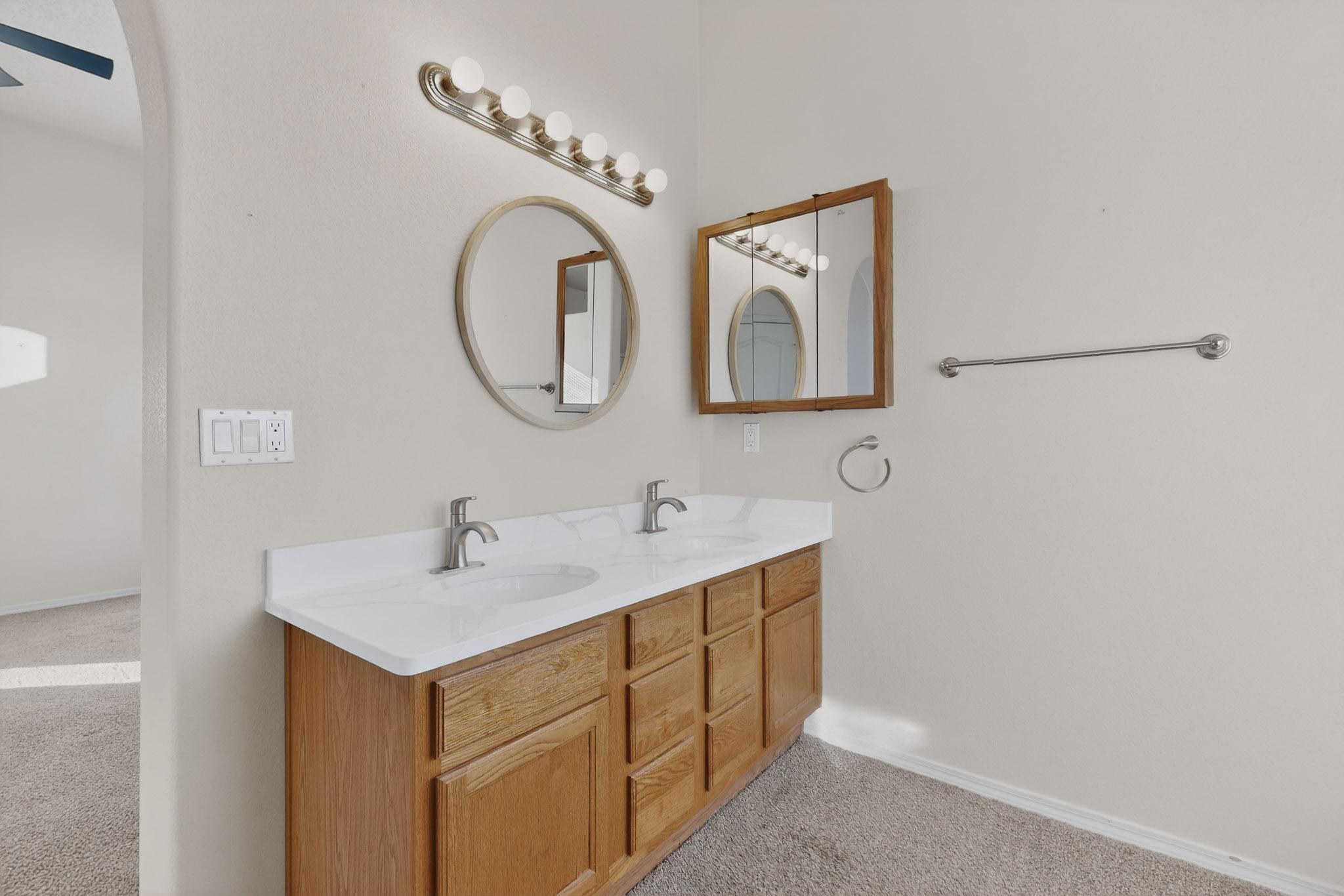 5824 Gemini Avenue NW