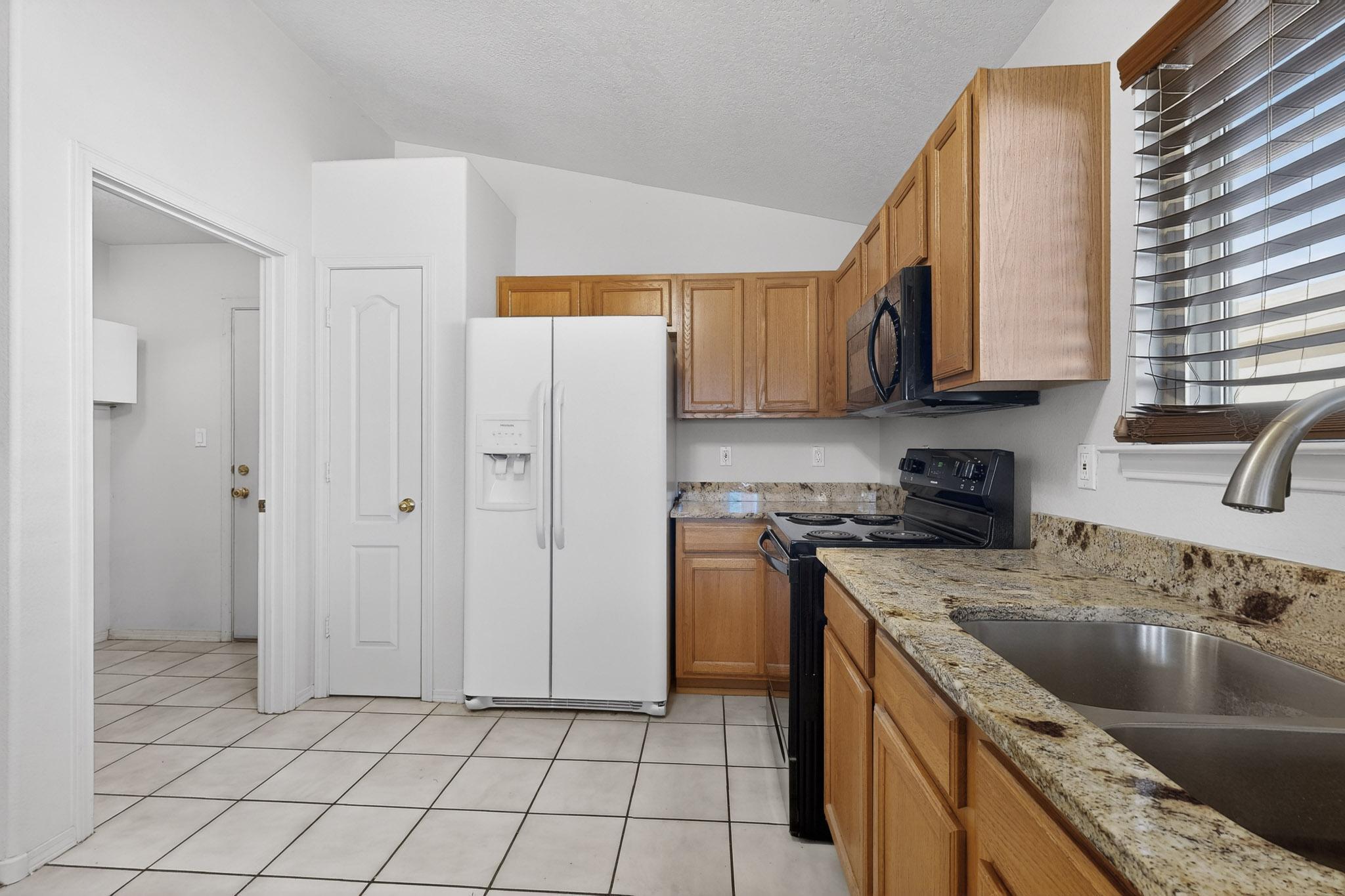 5824 Gemini Avenue NW