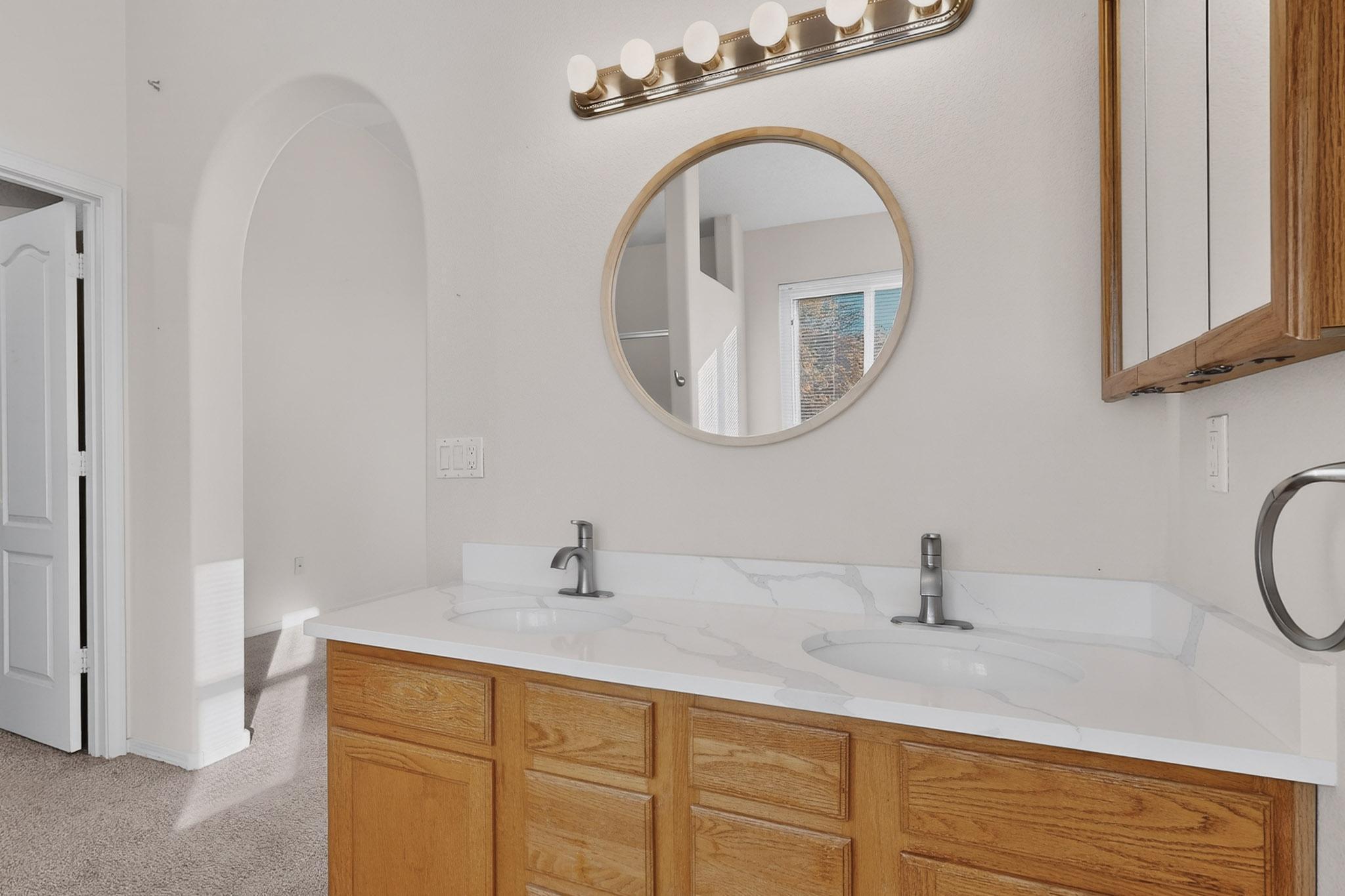 5824 Gemini Avenue NW