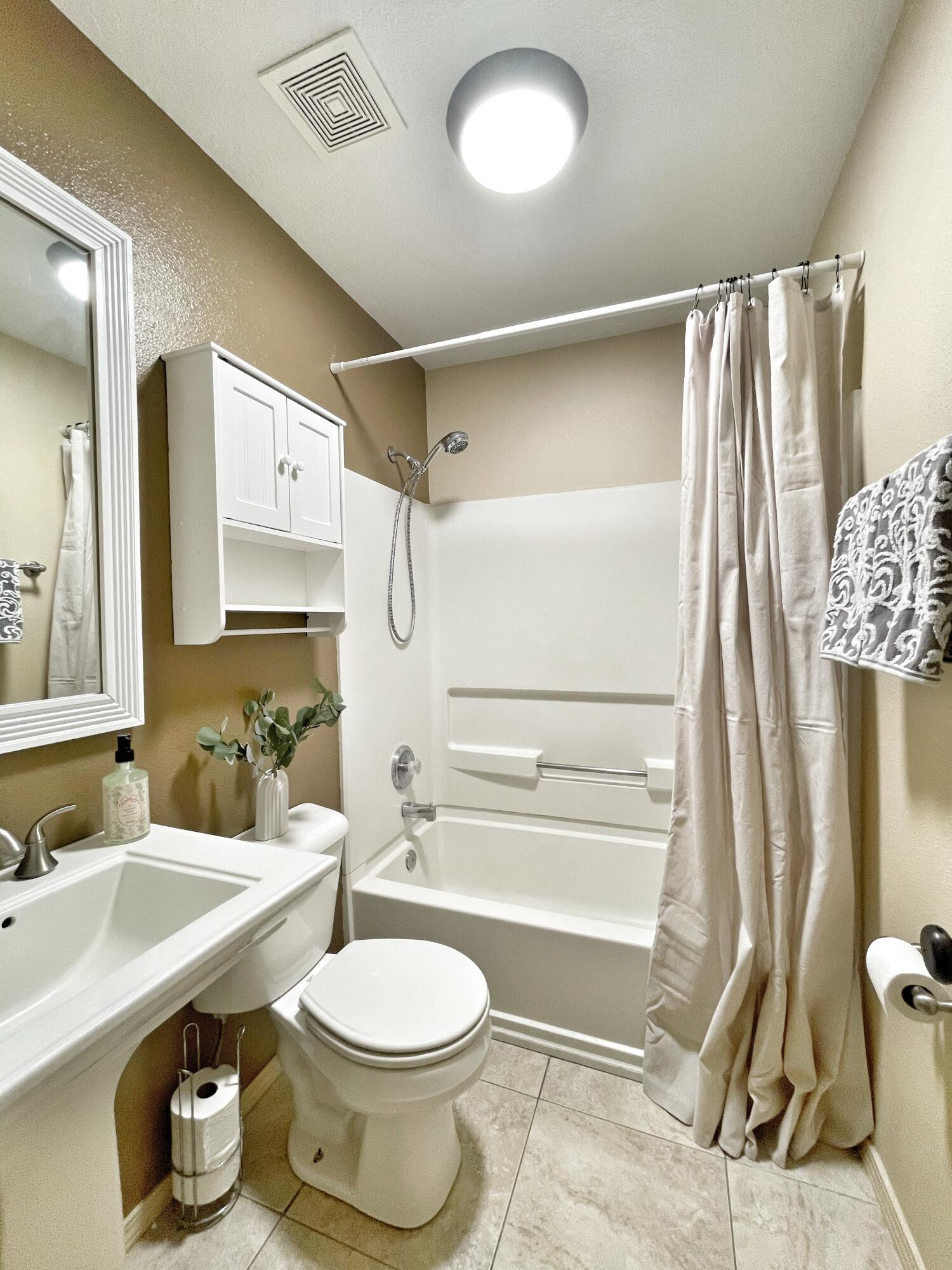 10536 Portofino Drive NW