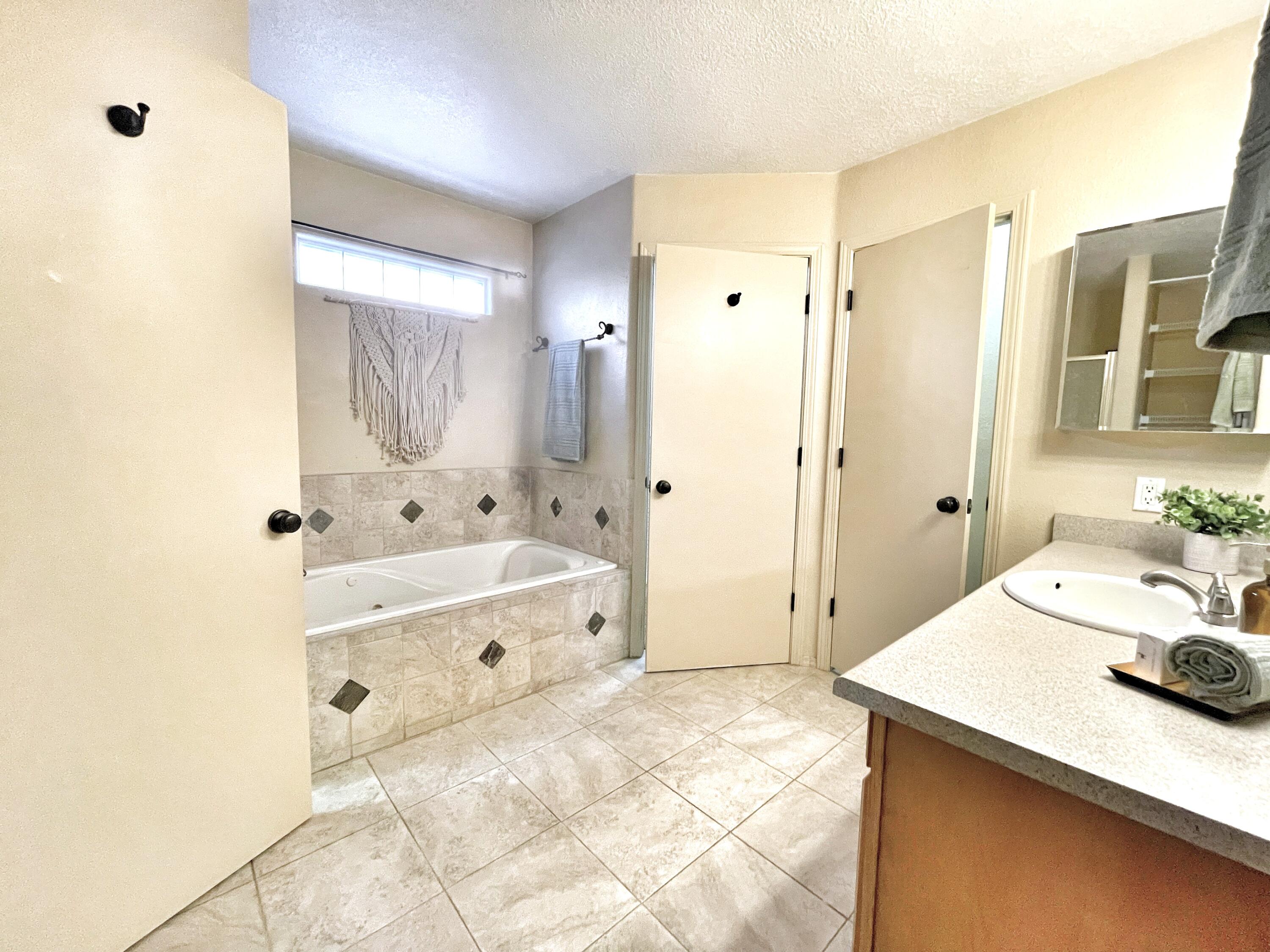 10536 Portofino Drive NW