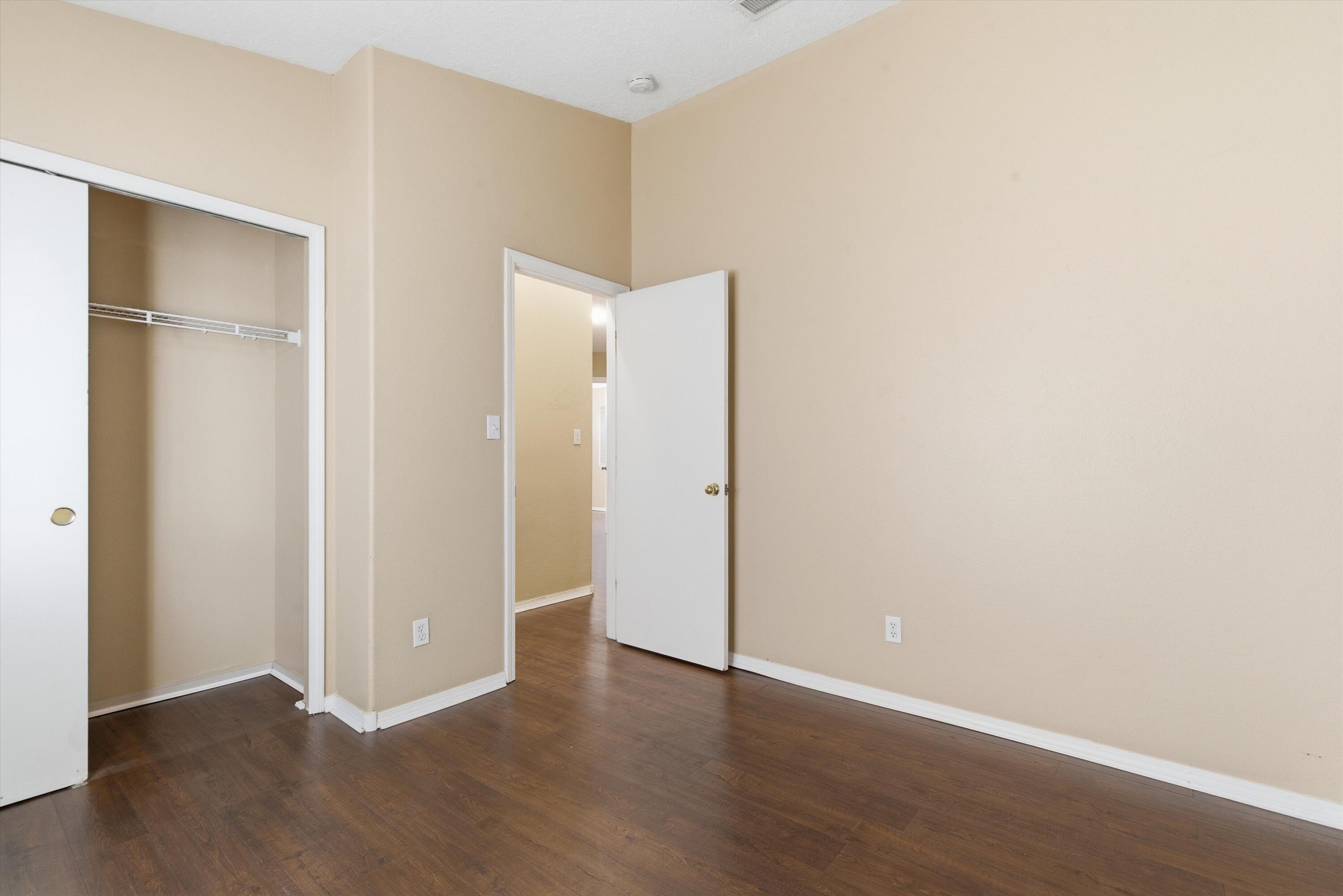 6035 Stargazer Avenue NW