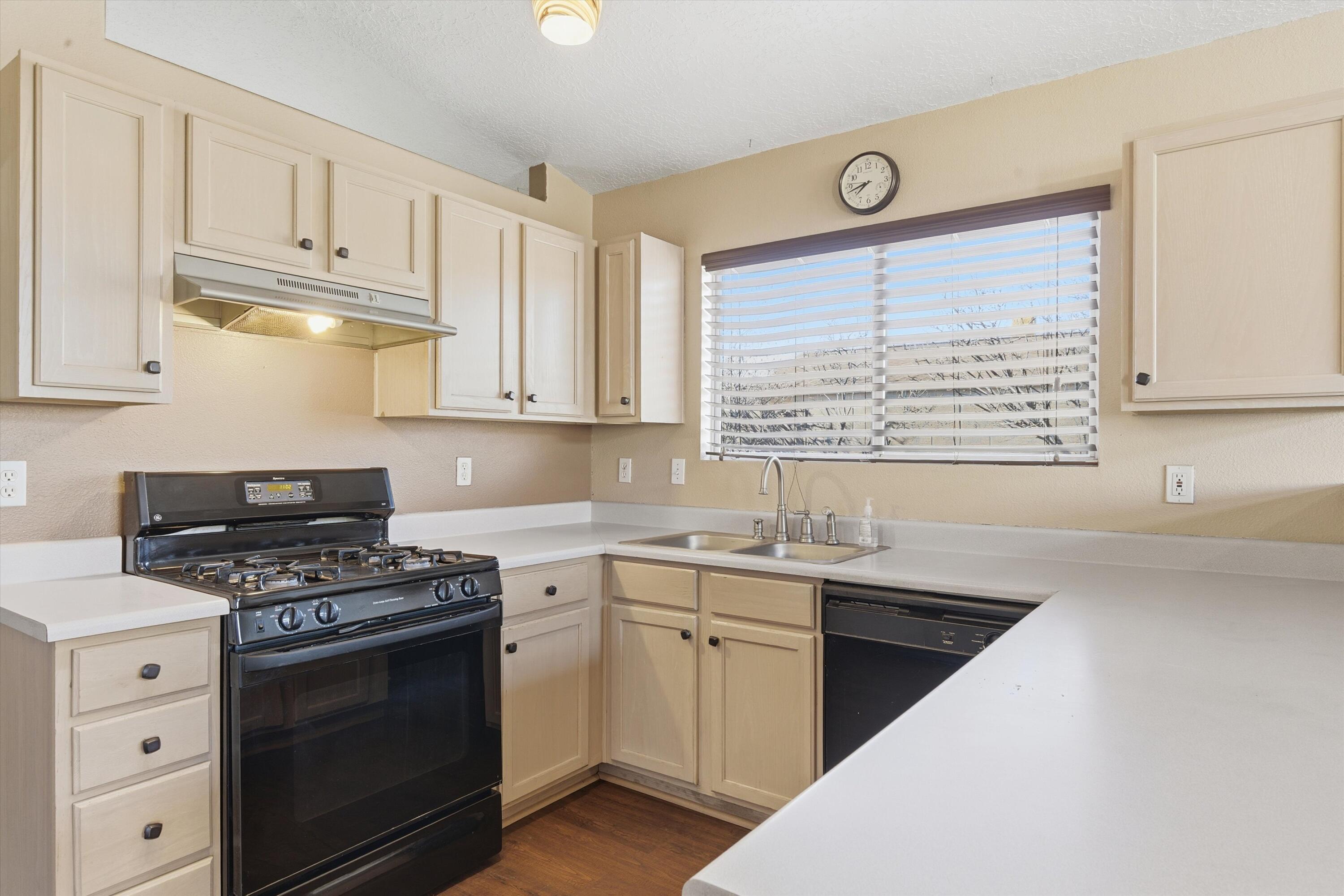 6035 Stargazer Avenue NW