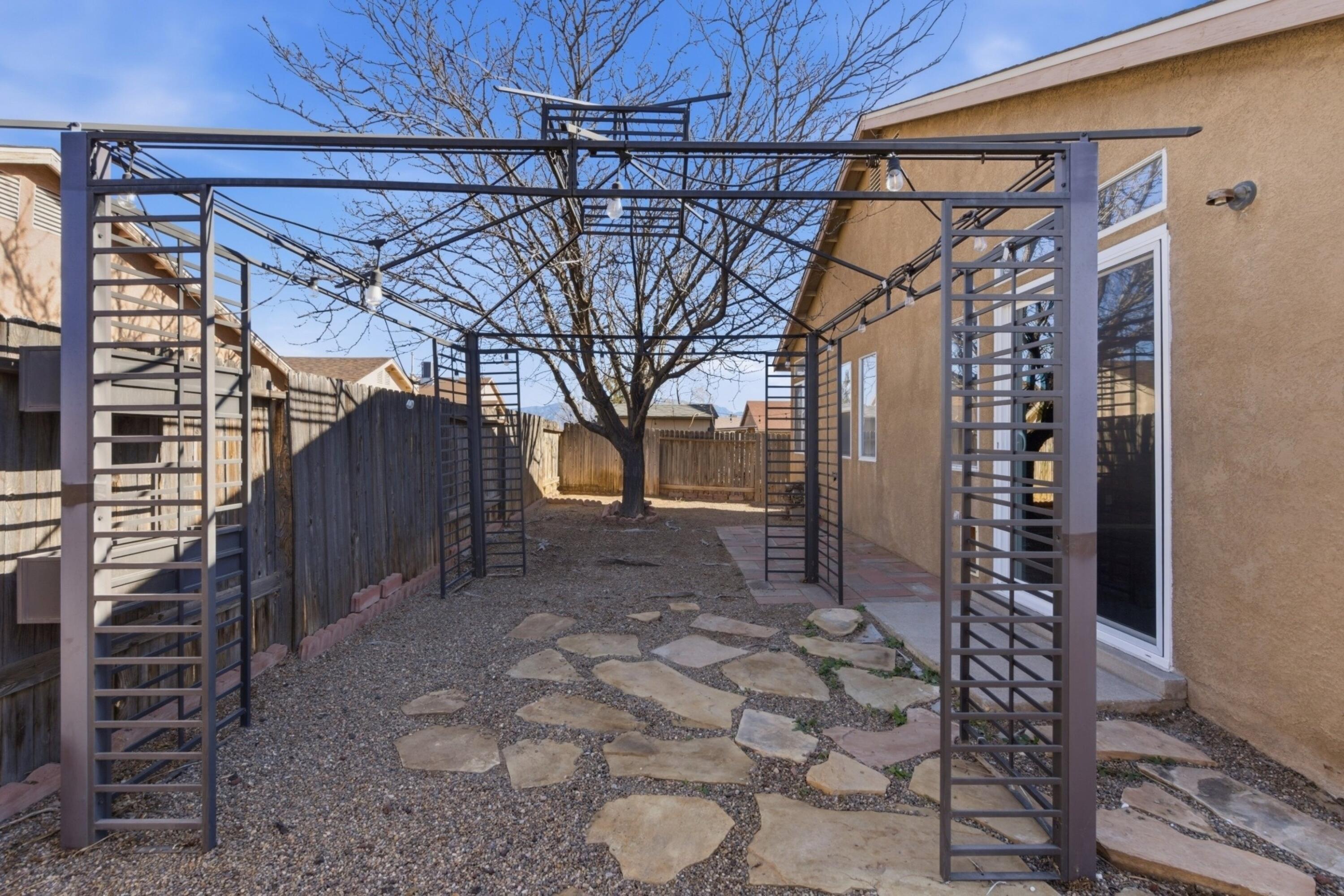 6035 Stargazer Avenue NW