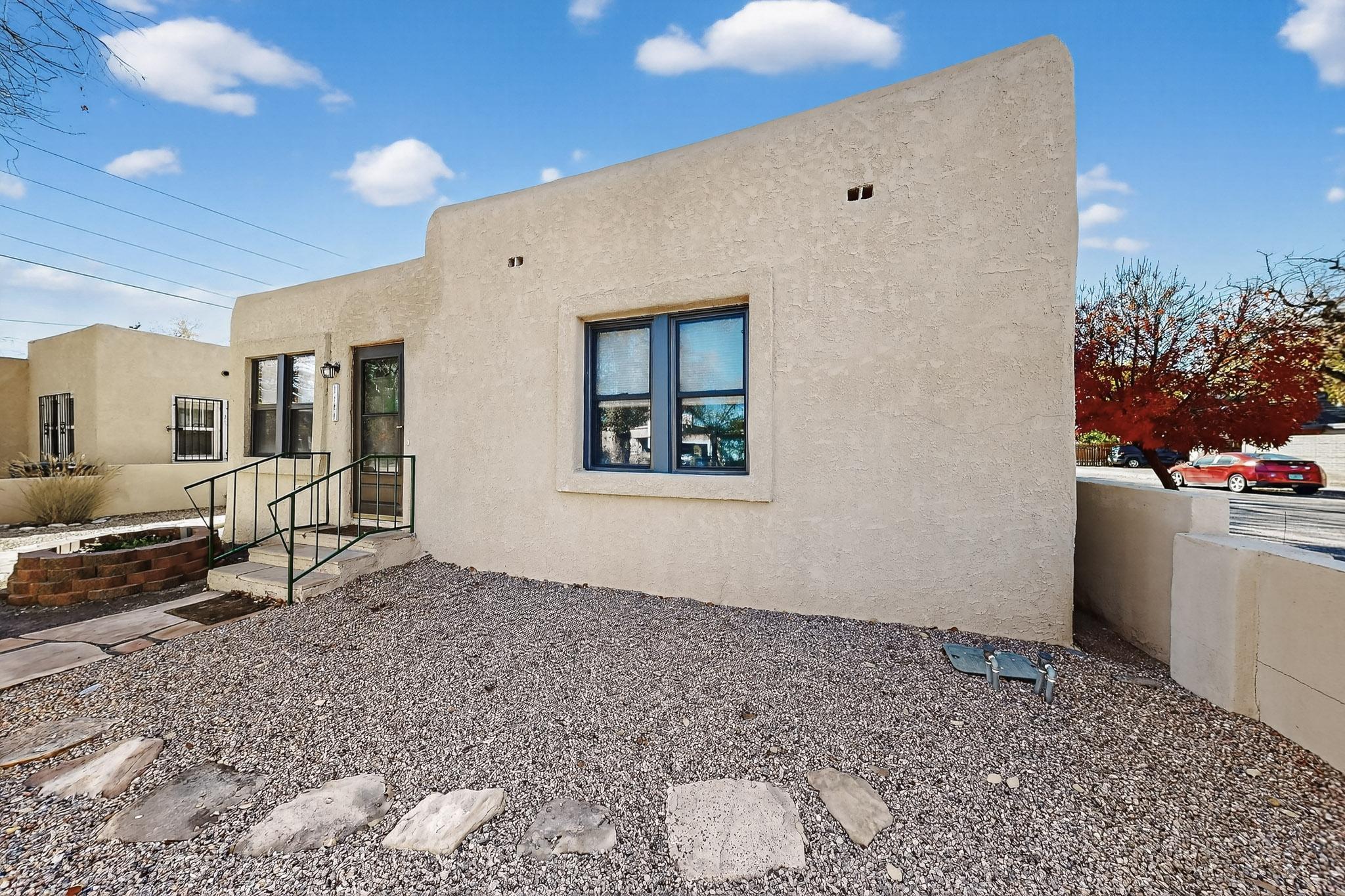 1424 Fruit Avenue NW