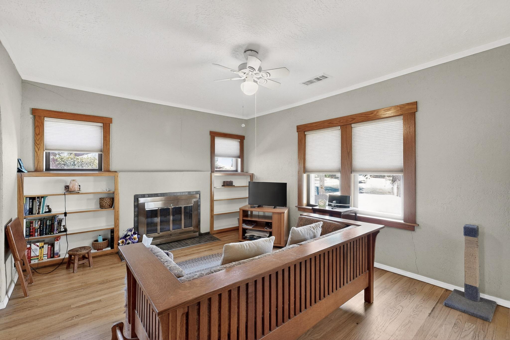 1424 Fruit Avenue NW