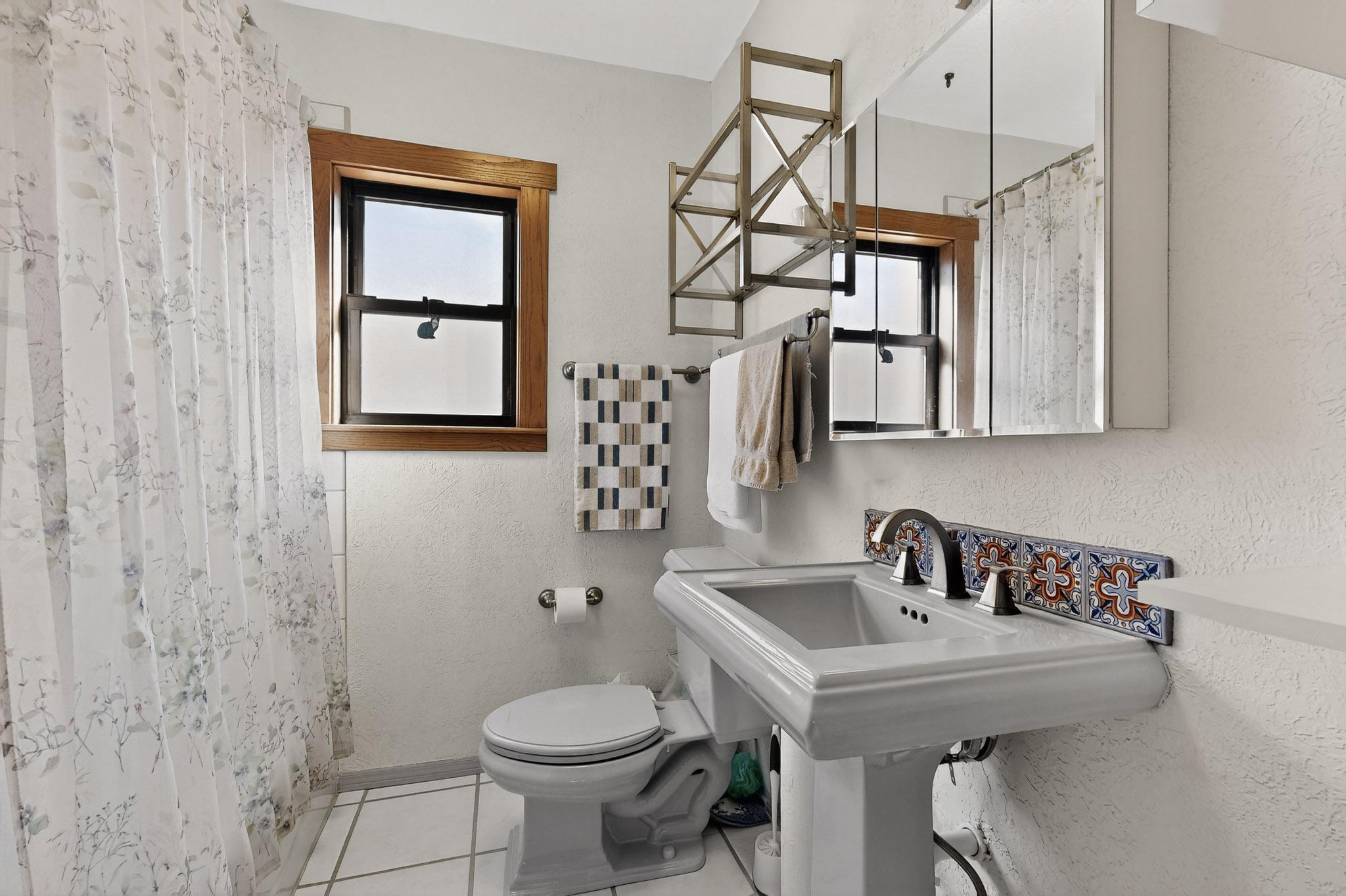 1424 Fruit Avenue NW