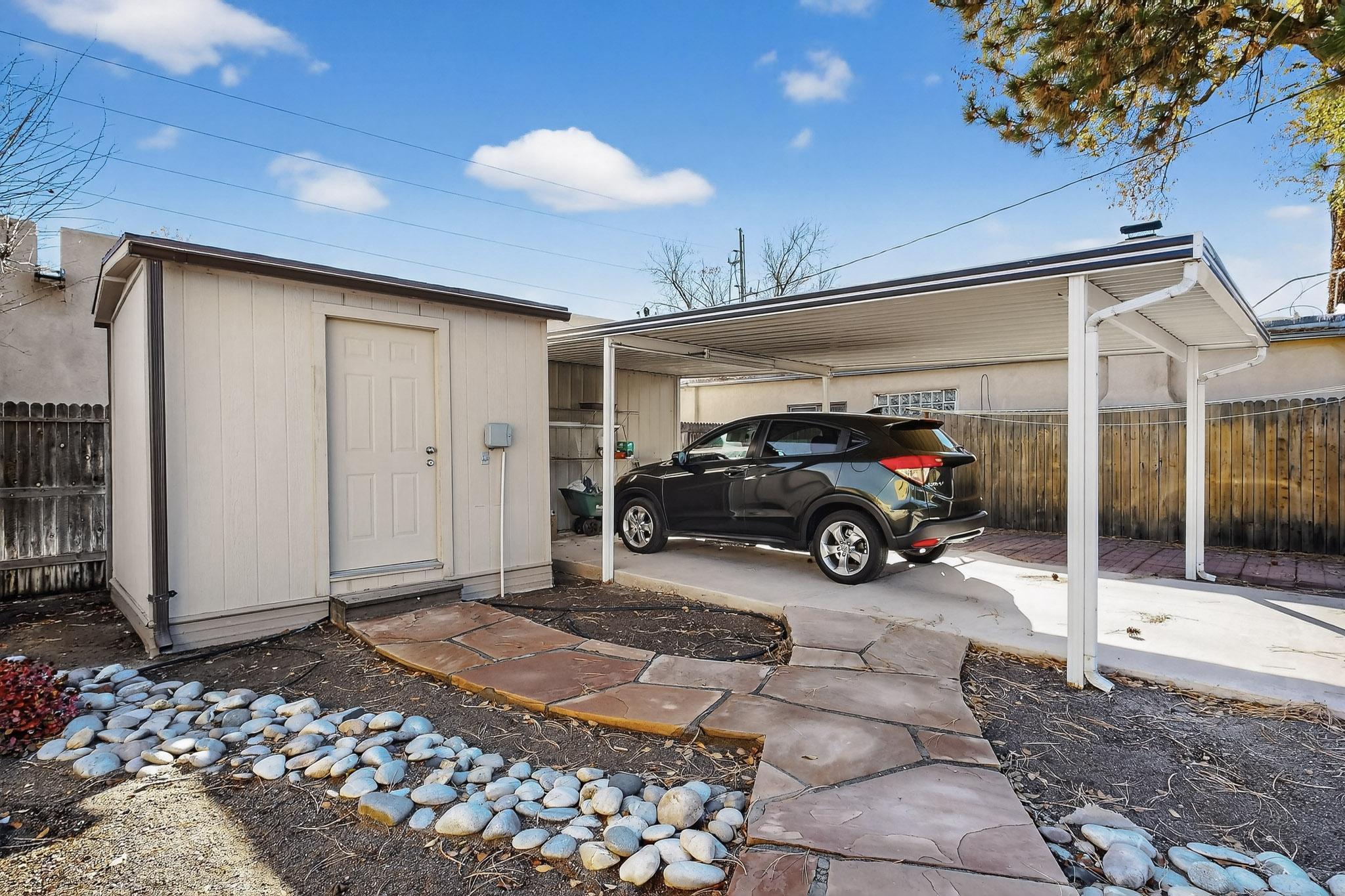 1424 Fruit Avenue NW