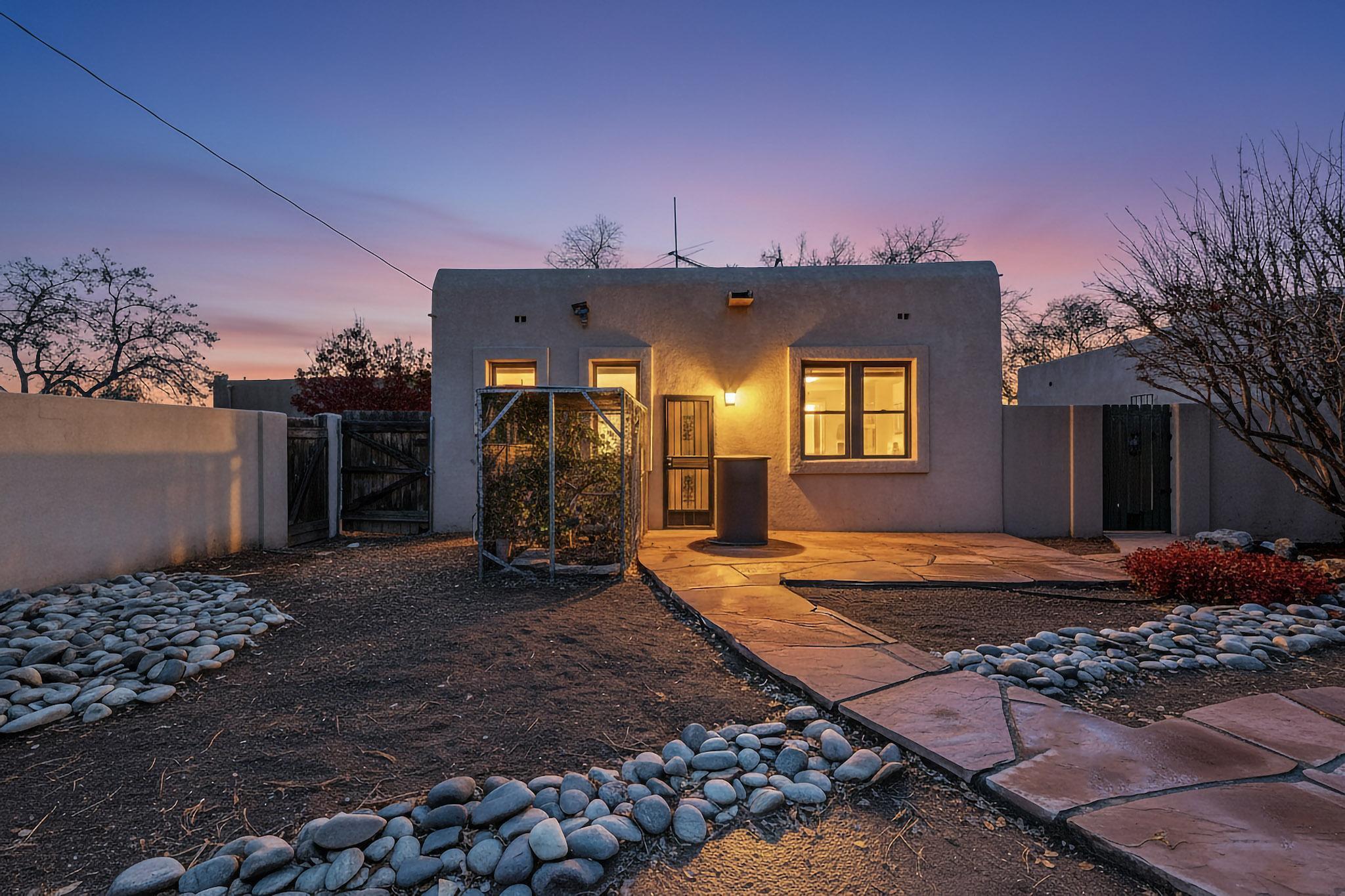 1424 Fruit Avenue NW