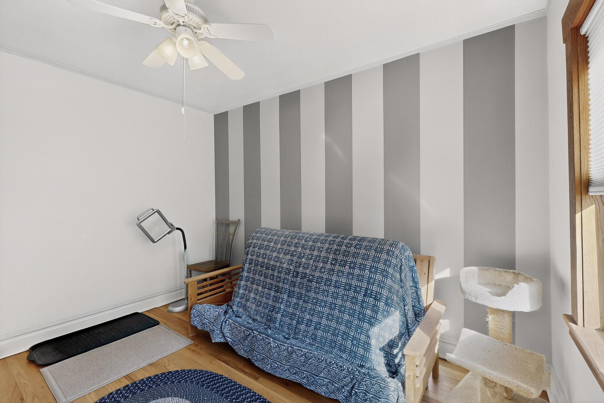 1424 Fruit Avenue NW