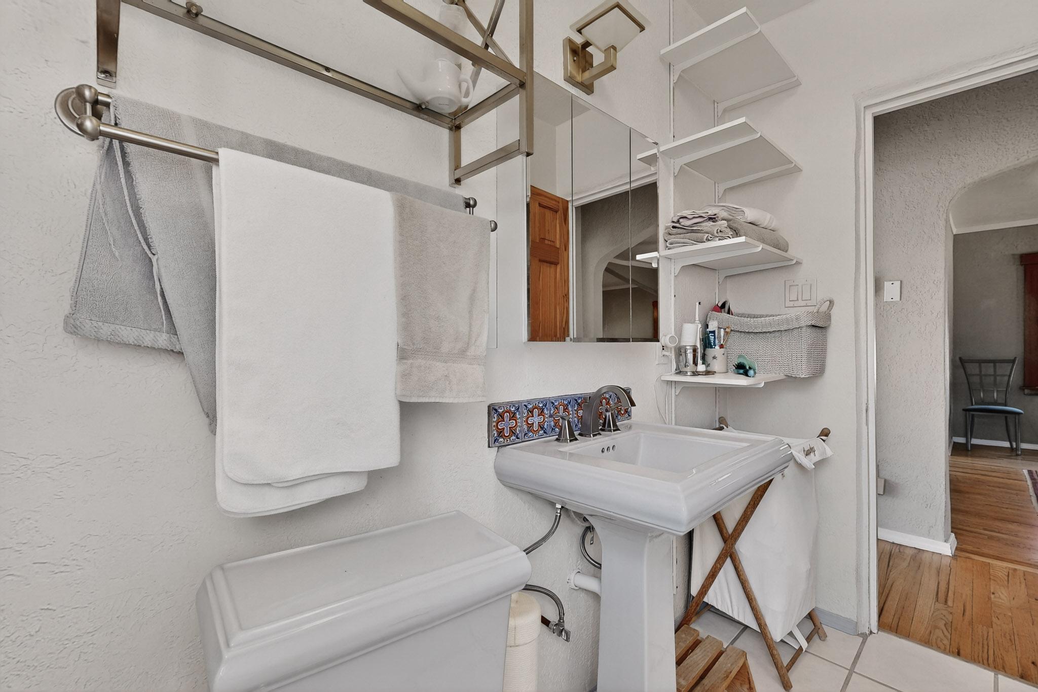 1424 Fruit Avenue NW