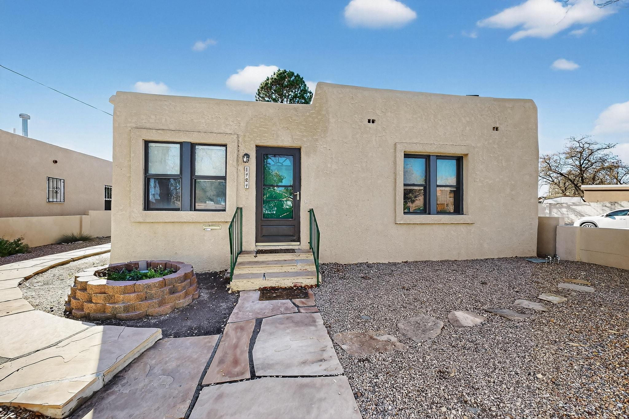 1424 Fruit Avenue NW