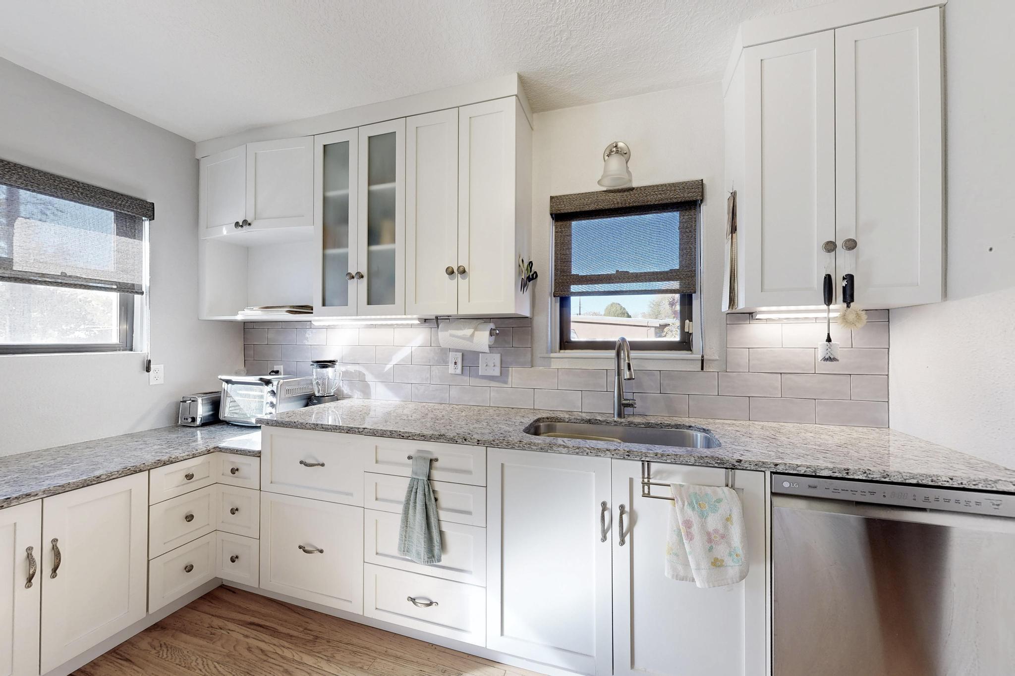 1424 Fruit Avenue NW