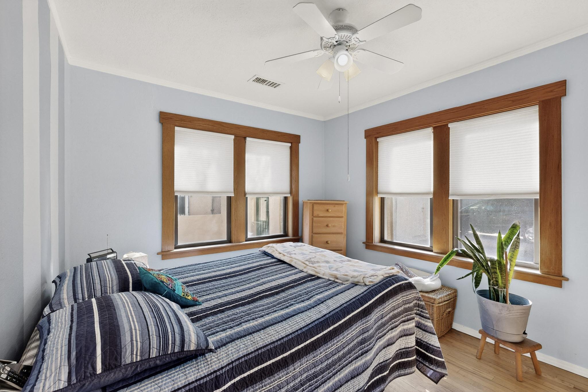 1424 Fruit Avenue NW