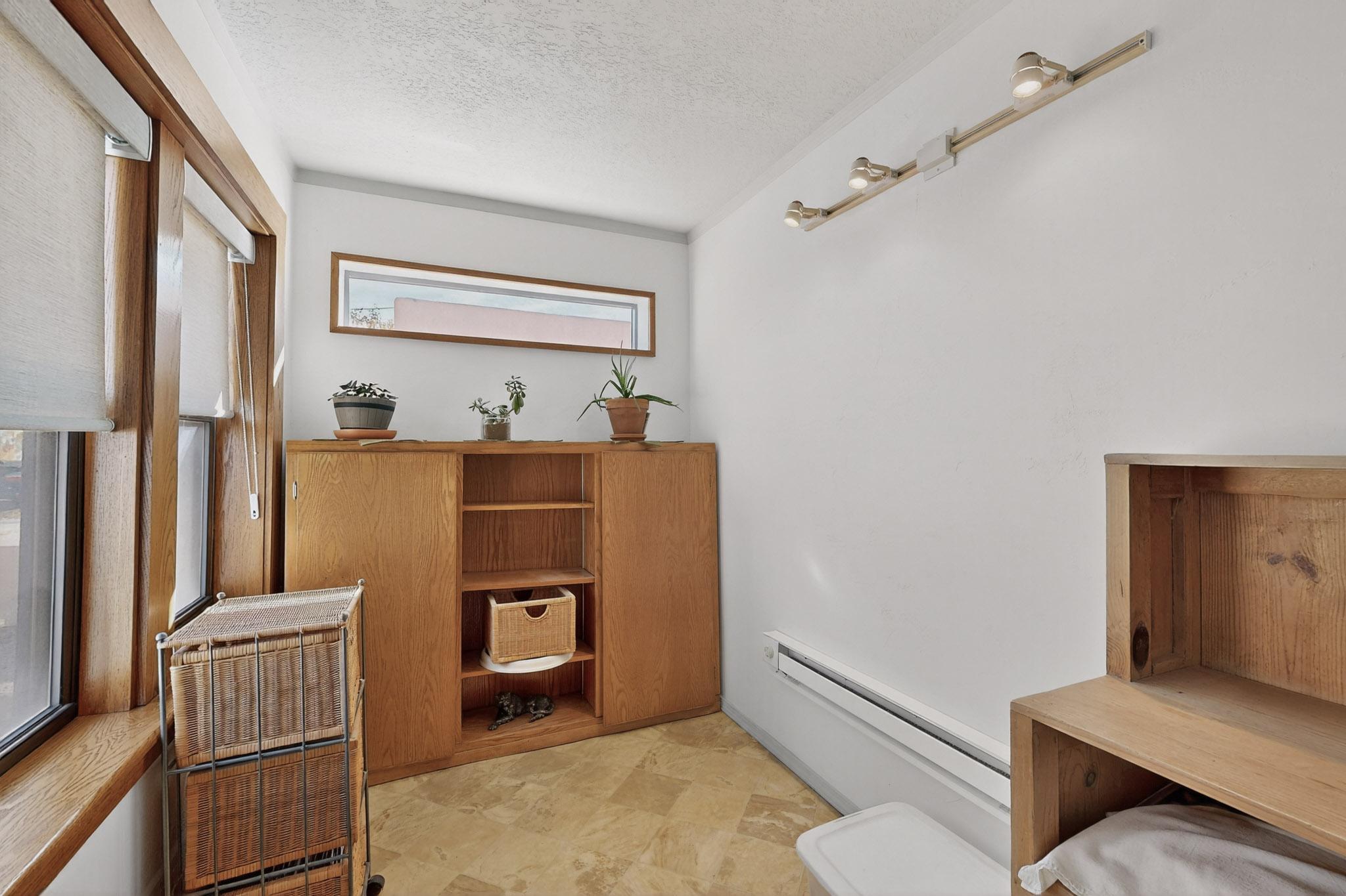 1424 Fruit Avenue NW