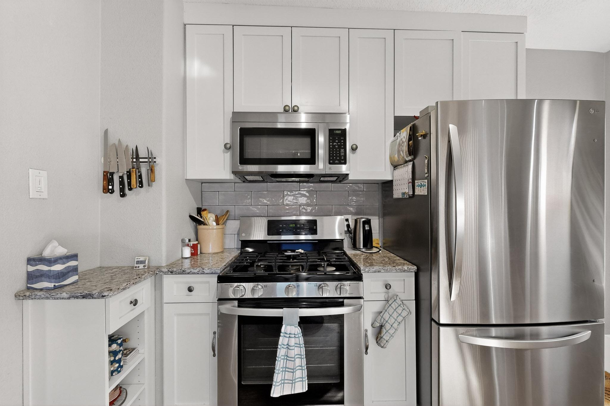 1424 Fruit Avenue NW