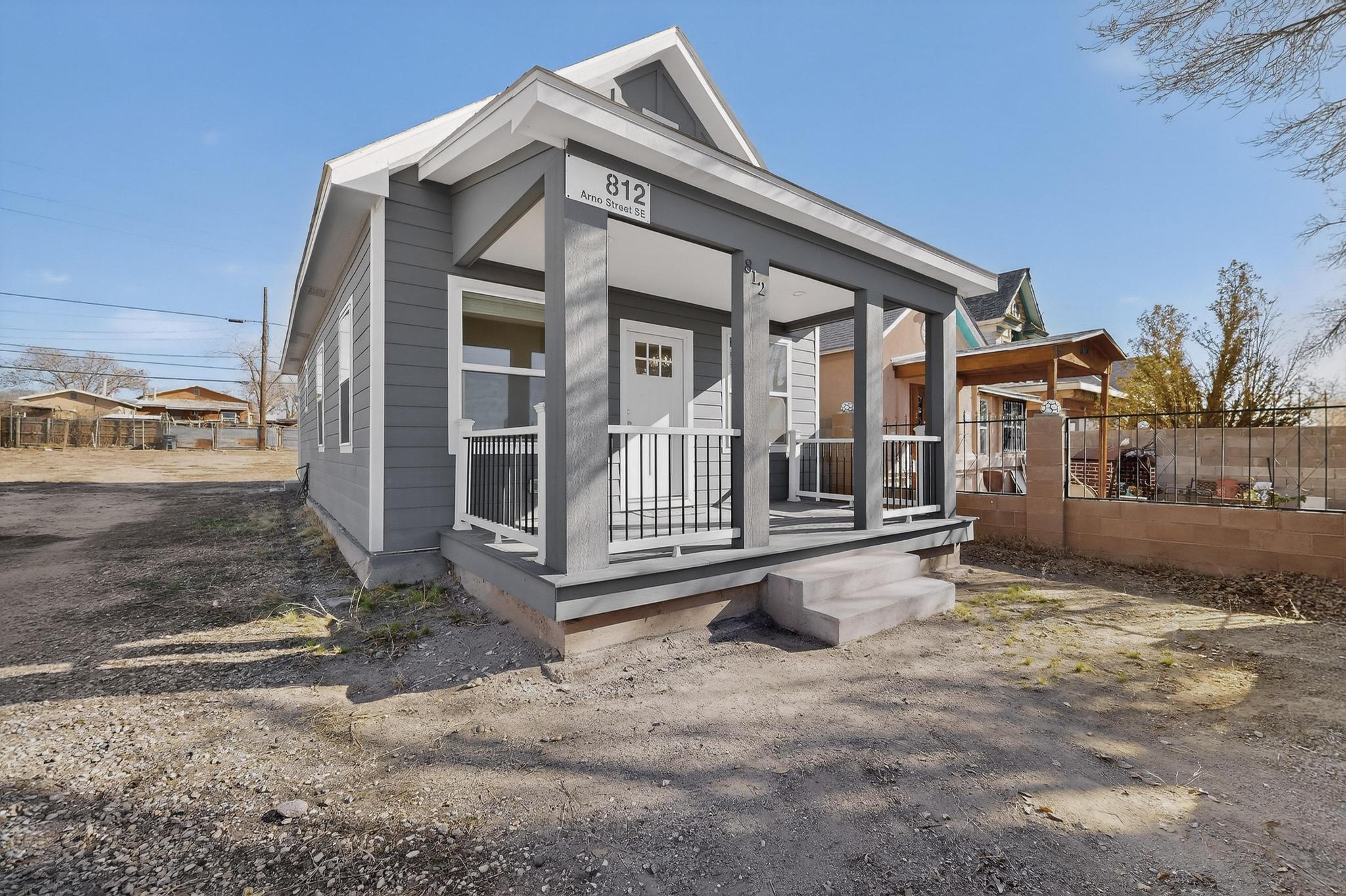 812 Arno Street SE