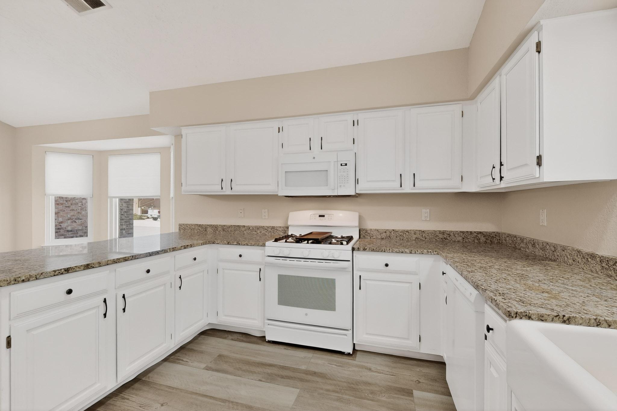 6920 Lamar Avenue NW