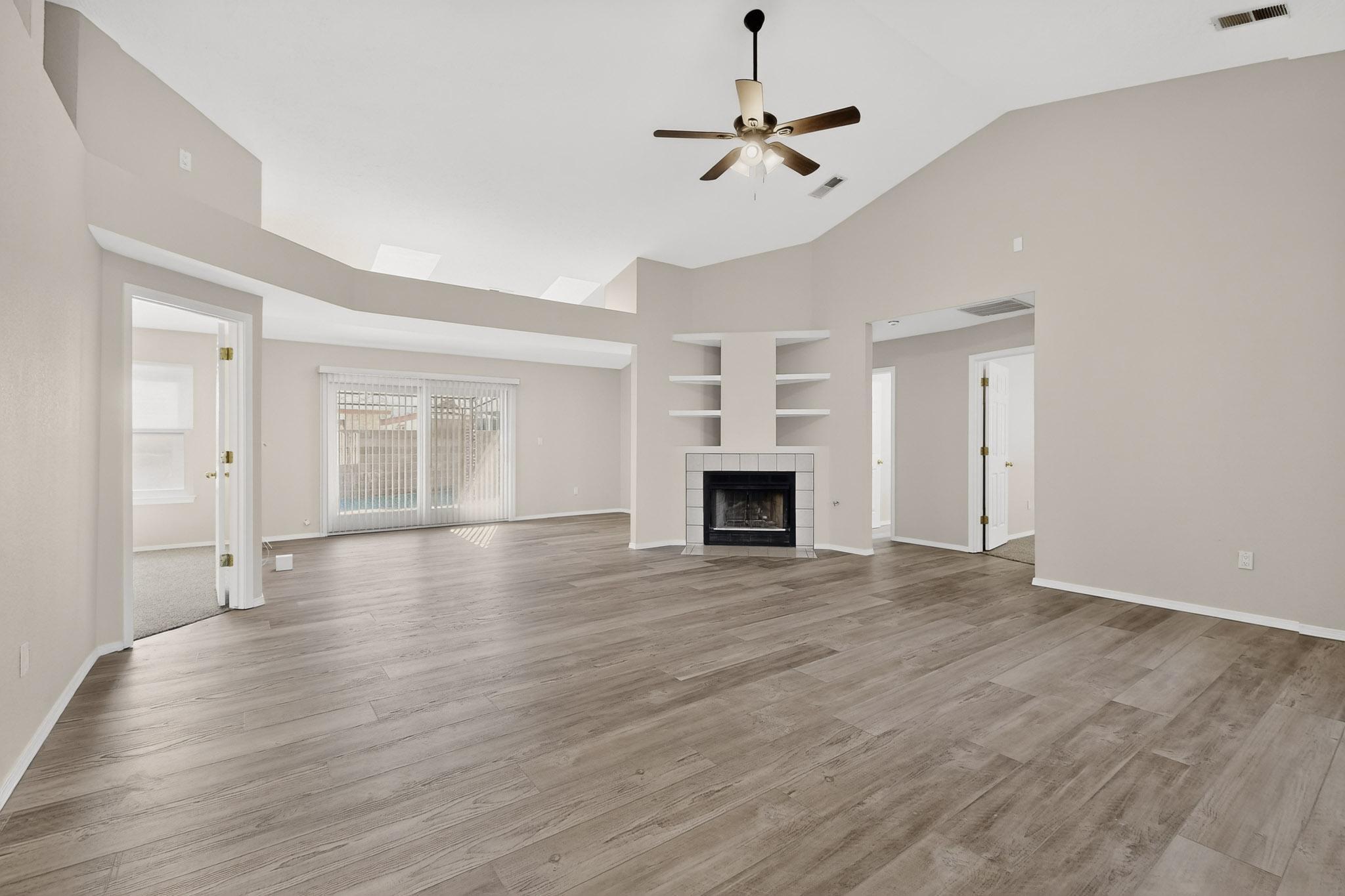 6920 Lamar Avenue NW