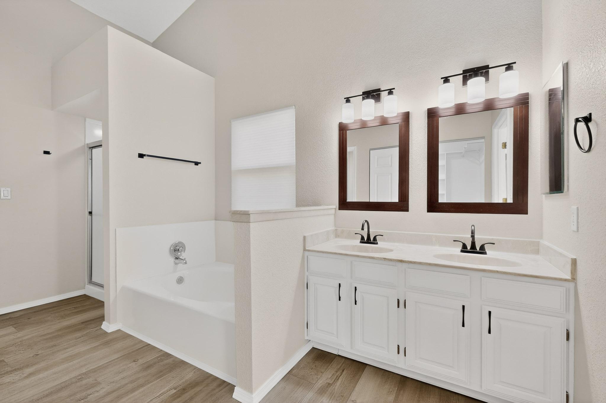 6920 Lamar Avenue NW