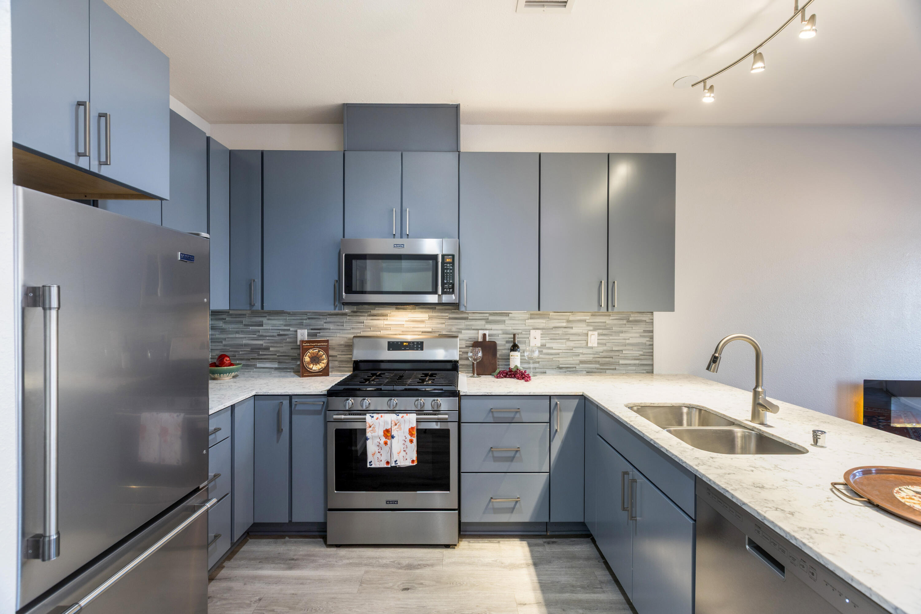 201 Aliso Drive SE APT 9