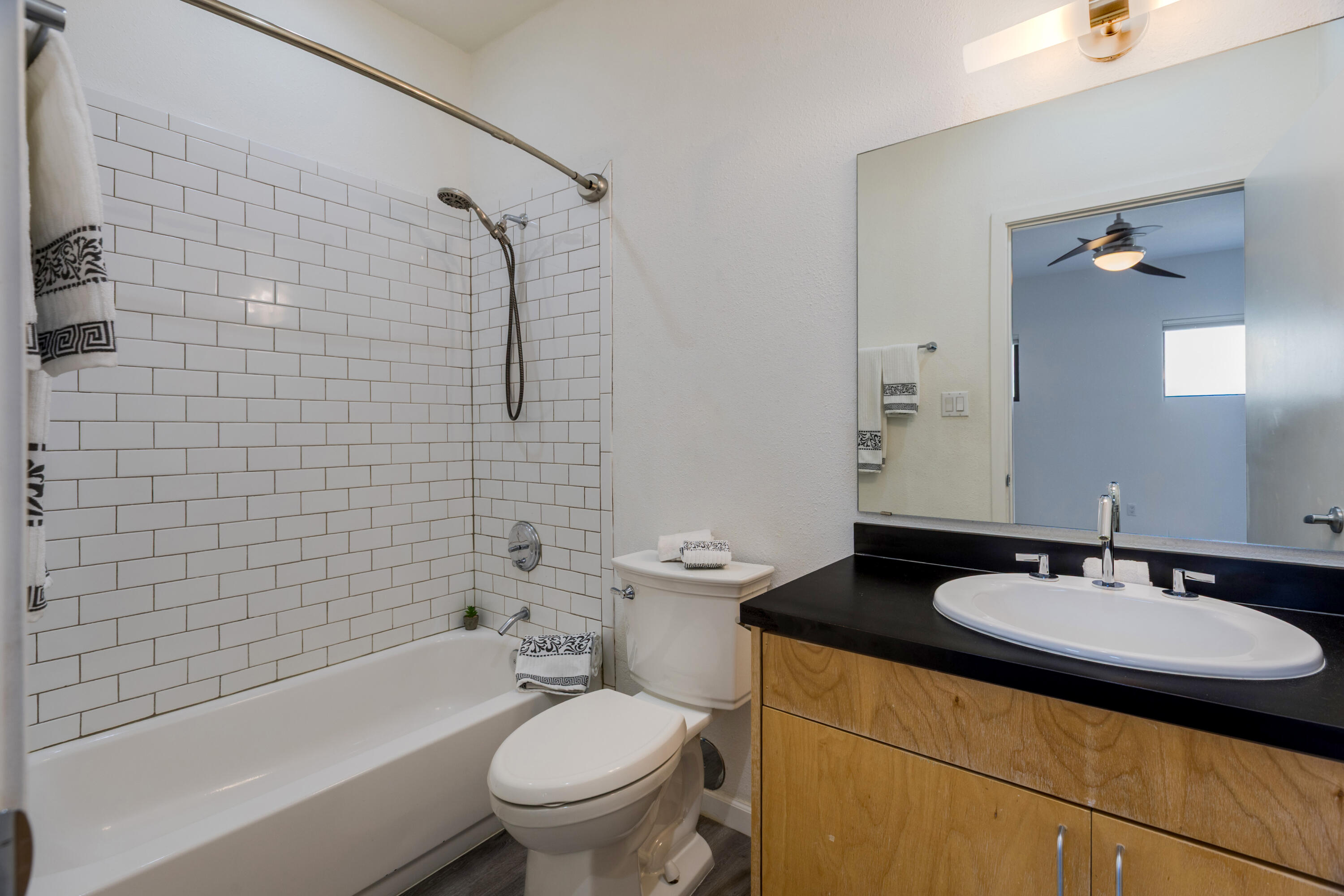 201 Aliso Drive SE APT 9